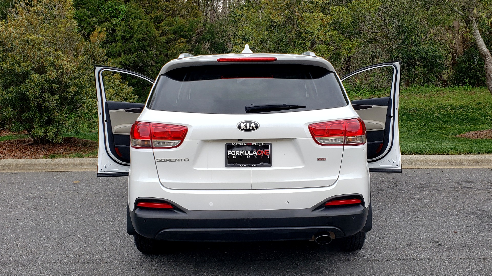 Used 2017 Kia SORENTO LX CONV PKG / FWD / ADVANCED TECH / 3-ROW for sale Sold at Formula Imports in Charlotte NC 28227 29