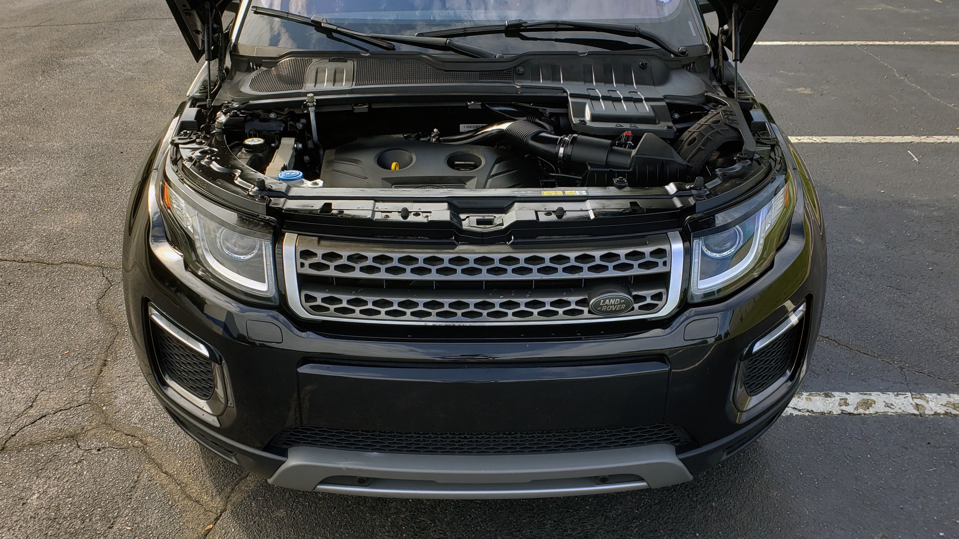 Used 2016 Land Rover RANGE ROVER EVOQUE HSE / AWD / NAV / MERIDIAN / PANO-ROOF / REARVIEW for sale Sold at Formula Imports in Charlotte NC 28227 10