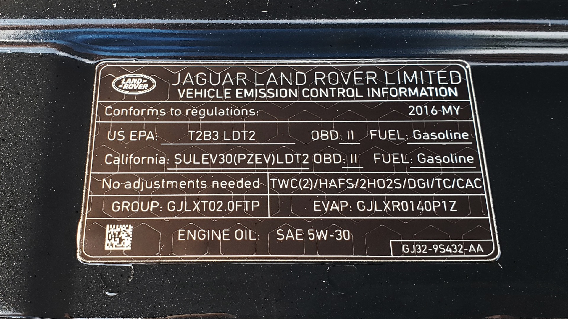 Used 2016 Land Rover RANGE ROVER EVOQUE HSE / AWD / NAV / MERIDIAN / PANO-ROOF / REARVIEW for sale Sold at Formula Imports in Charlotte NC 28227 12