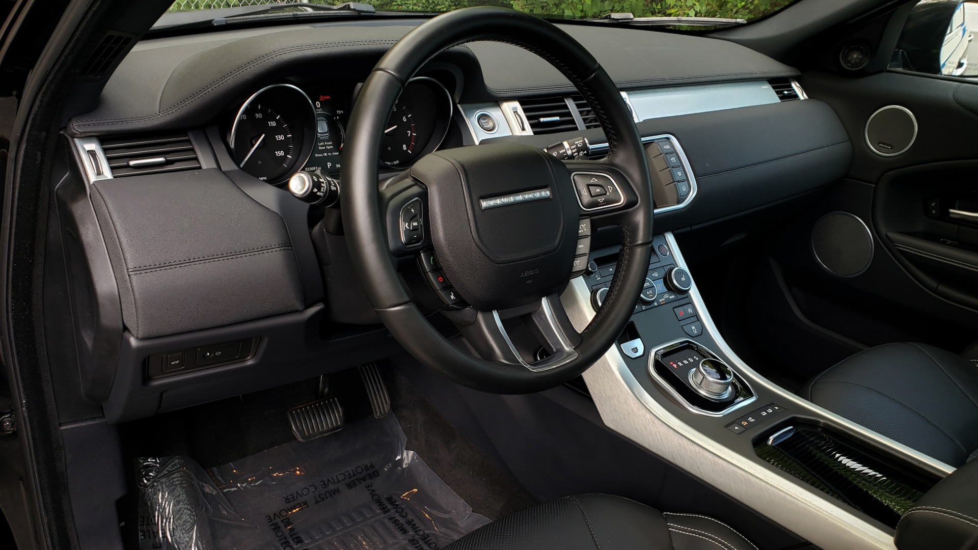 Used 2016 Land Rover RANGE ROVER EVOQUE HSE / AWD / NAV / MERIDIAN / PANO-ROOF / REARVIEW for sale Sold at Formula Imports in Charlotte NC 28227 37