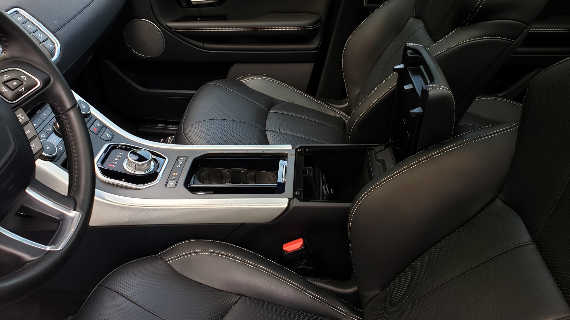 Used 2016 Land Rover RANGE ROVER EVOQUE HSE / AWD / NAV / MERIDIAN / PANO-ROOF / REARVIEW for sale Sold at Formula Imports in Charlotte NC 28227 53