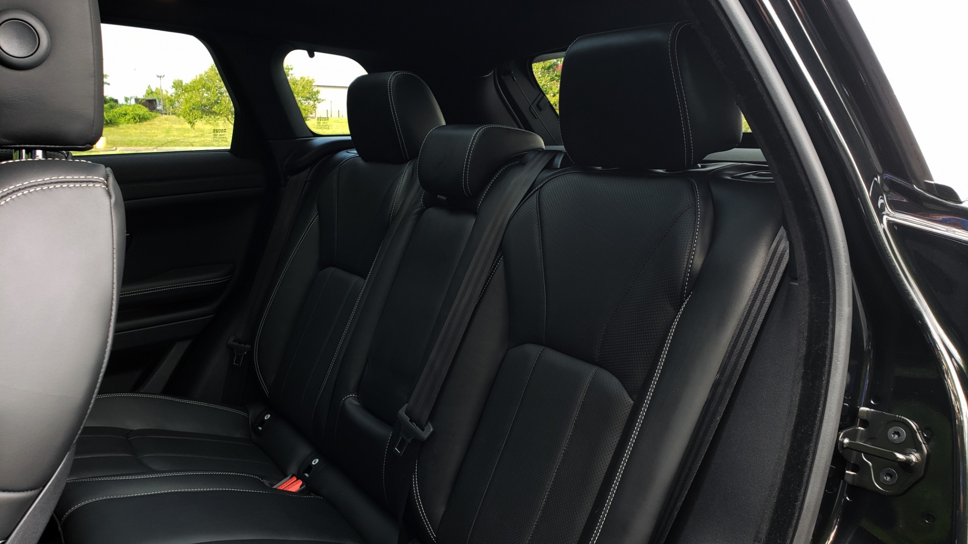 Used 2016 Land Rover RANGE ROVER EVOQUE HSE / AWD / NAV / MERIDIAN / PANO-ROOF / REARVIEW for sale Sold at Formula Imports in Charlotte NC 28227 61