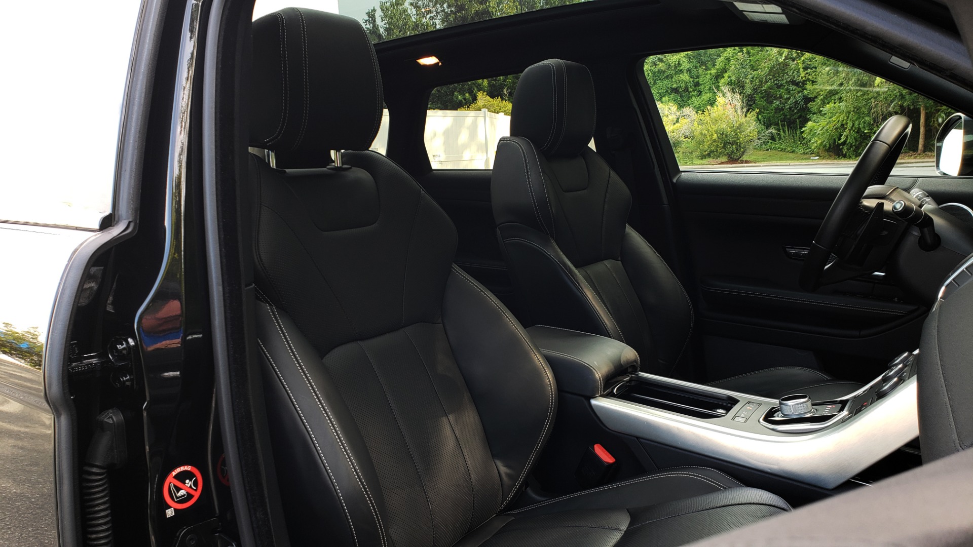 Used 2016 Land Rover RANGE ROVER EVOQUE HSE / AWD / NAV / MERIDIAN / PANO-ROOF / REARVIEW for sale Sold at Formula Imports in Charlotte NC 28227 66