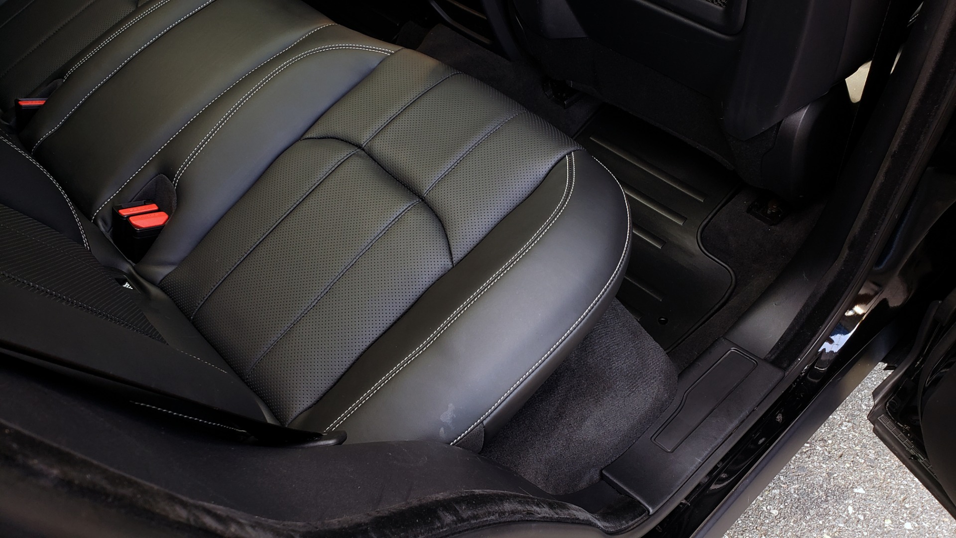 Used 2016 Land Rover RANGE ROVER EVOQUE HSE / AWD / NAV / MERIDIAN / PANO-ROOF / REARVIEW for sale Sold at Formula Imports in Charlotte NC 28227 71