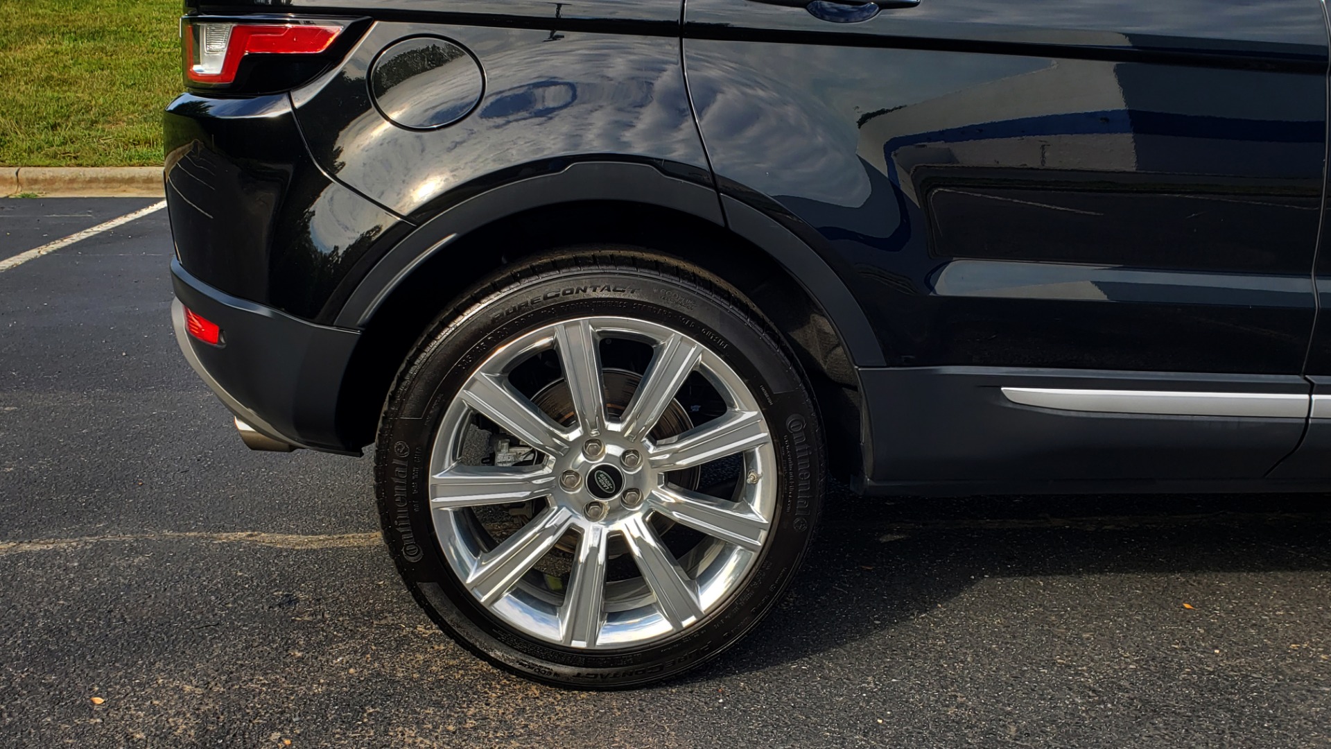 Used 2016 Land Rover RANGE ROVER EVOQUE HSE / AWD / NAV / MERIDIAN / PANO-ROOF / REARVIEW for sale Sold at Formula Imports in Charlotte NC 28227 81