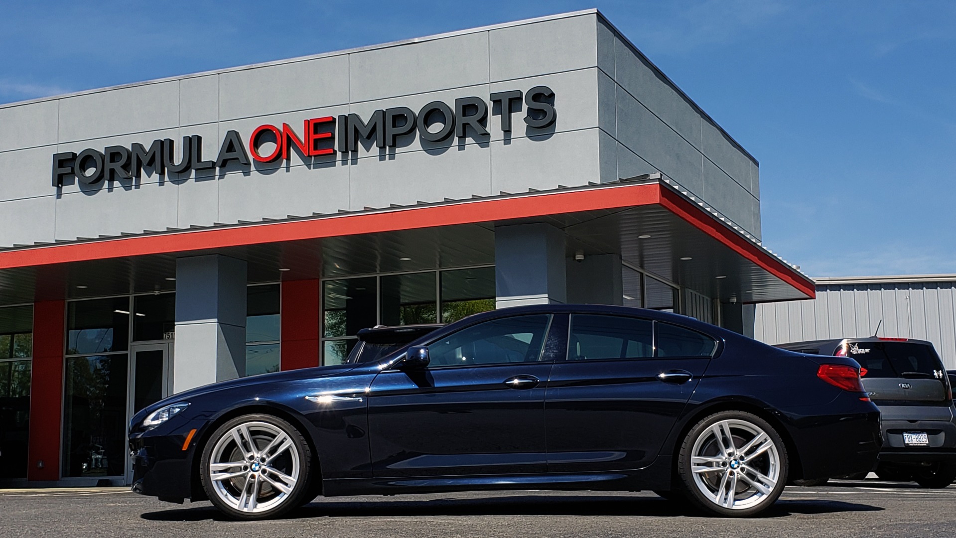 Used 2015 BMW 6 SERIES 650I M-SPORT / EXEC PKG / DRVR ASST PLUS / LIGHTING PKG for sale Sold at Formula Imports in Charlotte NC 28227 103