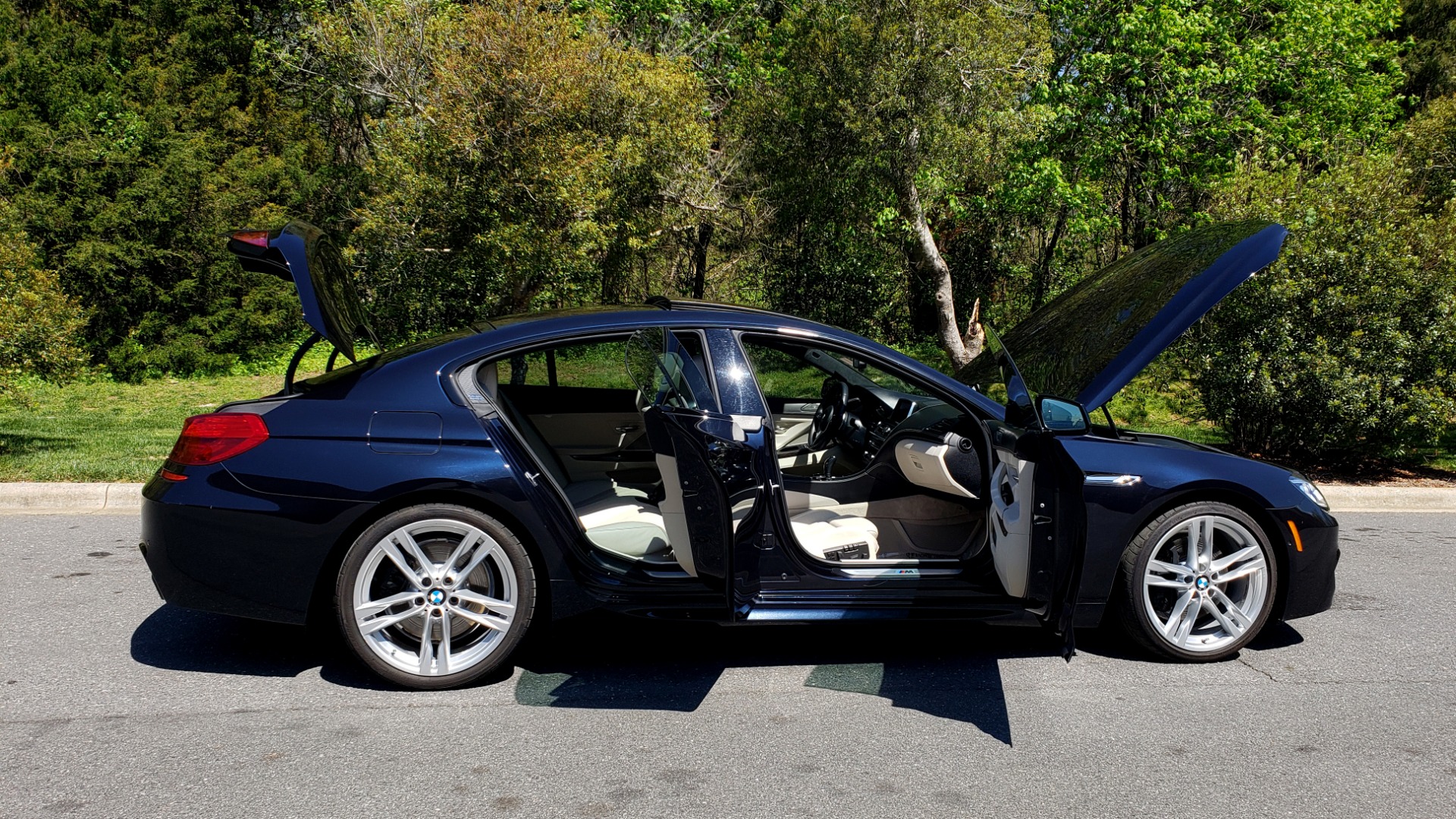 Used 2015 BMW 6 SERIES 650I M-SPORT / EXEC PKG / DRVR ASST PLUS / LIGHTING PKG for sale Sold at Formula Imports in Charlotte NC 28227 11