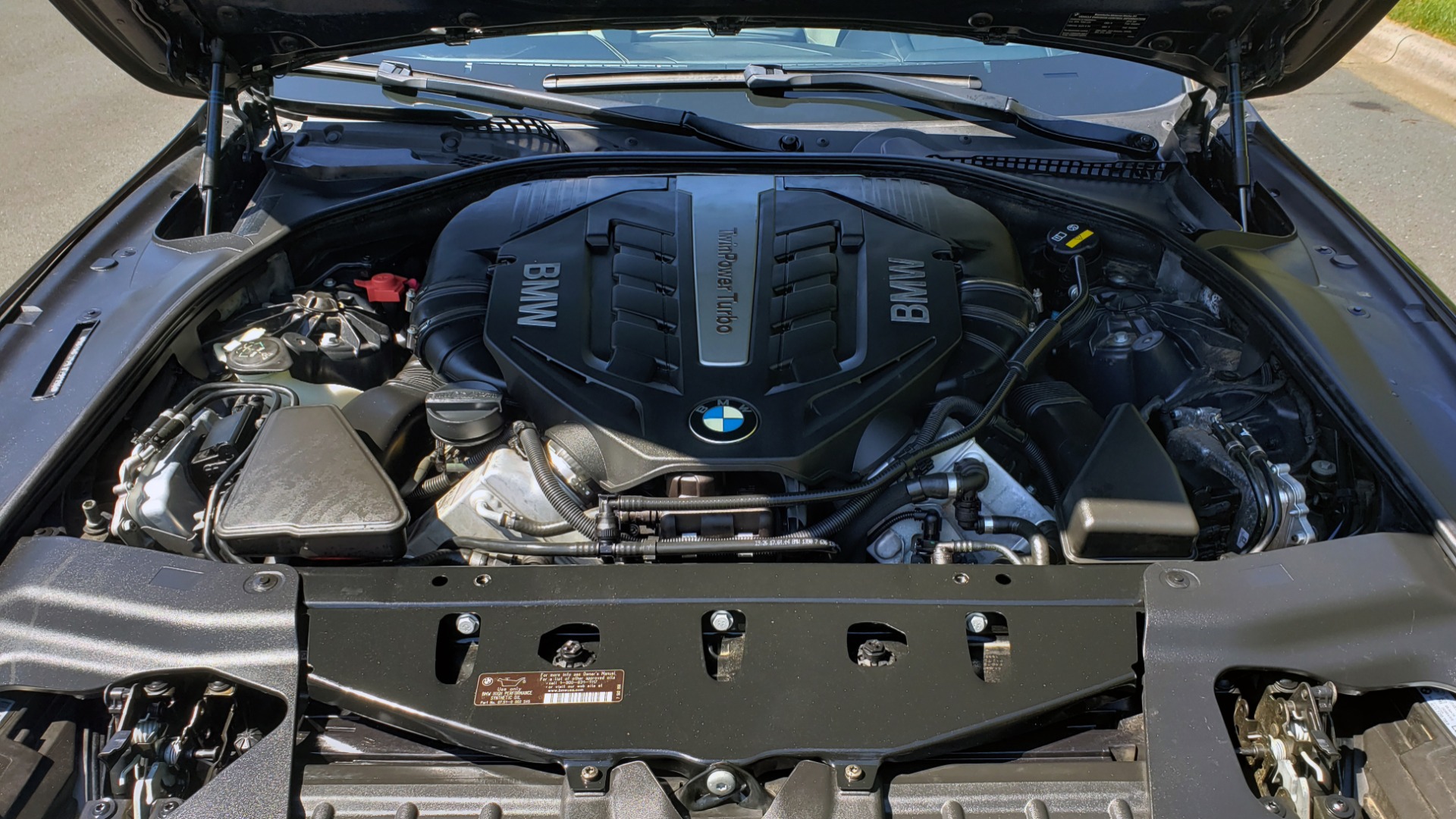 Used 2015 BMW 6 SERIES 650I M-SPORT / EXEC PKG / DRVR ASST PLUS / LIGHTING PKG for sale Sold at Formula Imports in Charlotte NC 28227 13