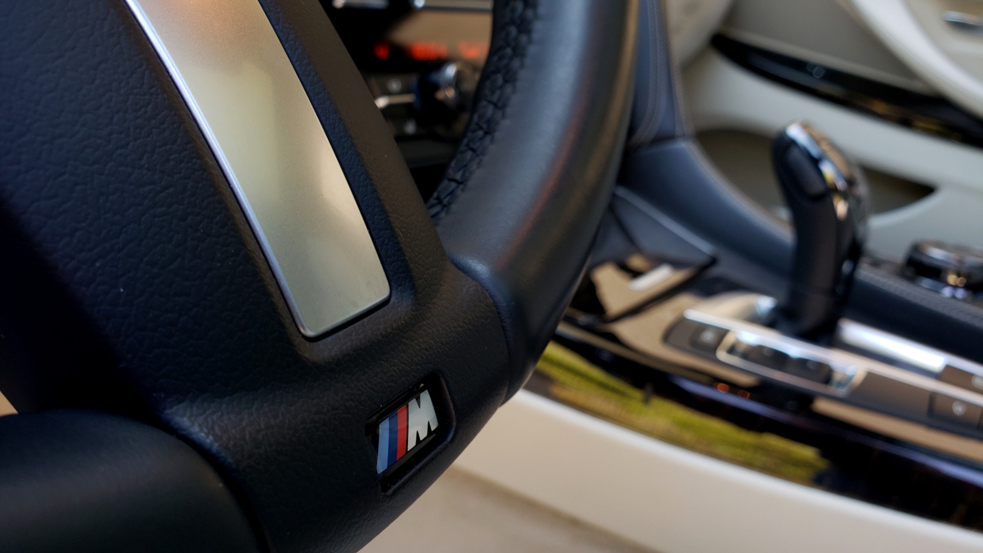 Used 2015 BMW 6 SERIES 650I M-SPORT / EXEC PKG / DRVR ASST PLUS / LIGHTING PKG for sale Sold at Formula Imports in Charlotte NC 28227 40