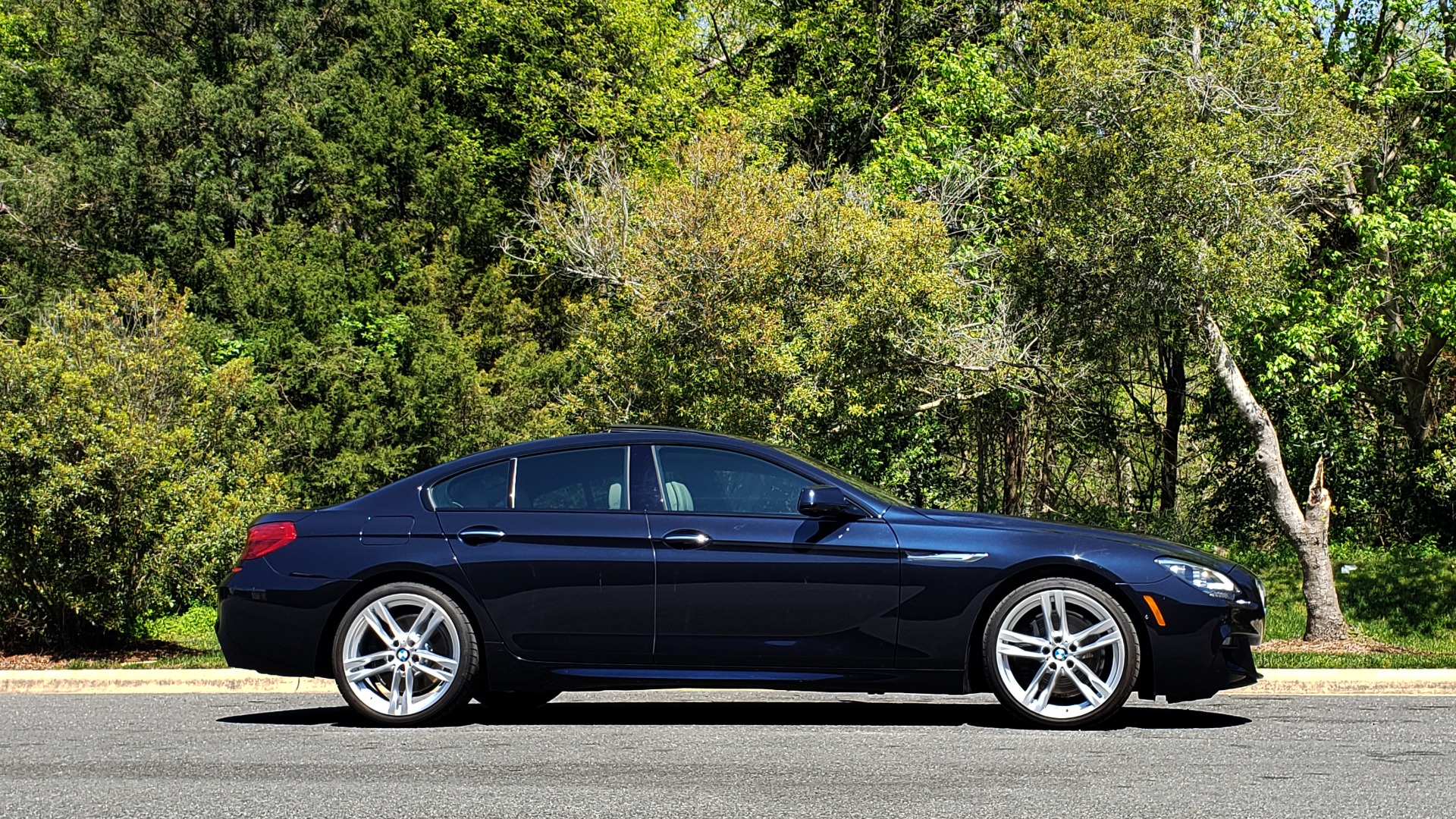 Used 2015 BMW 6 SERIES 650I M-SPORT / EXEC PKG / DRVR ASST PLUS / LIGHTING PKG for sale Sold at Formula Imports in Charlotte NC 28227 5