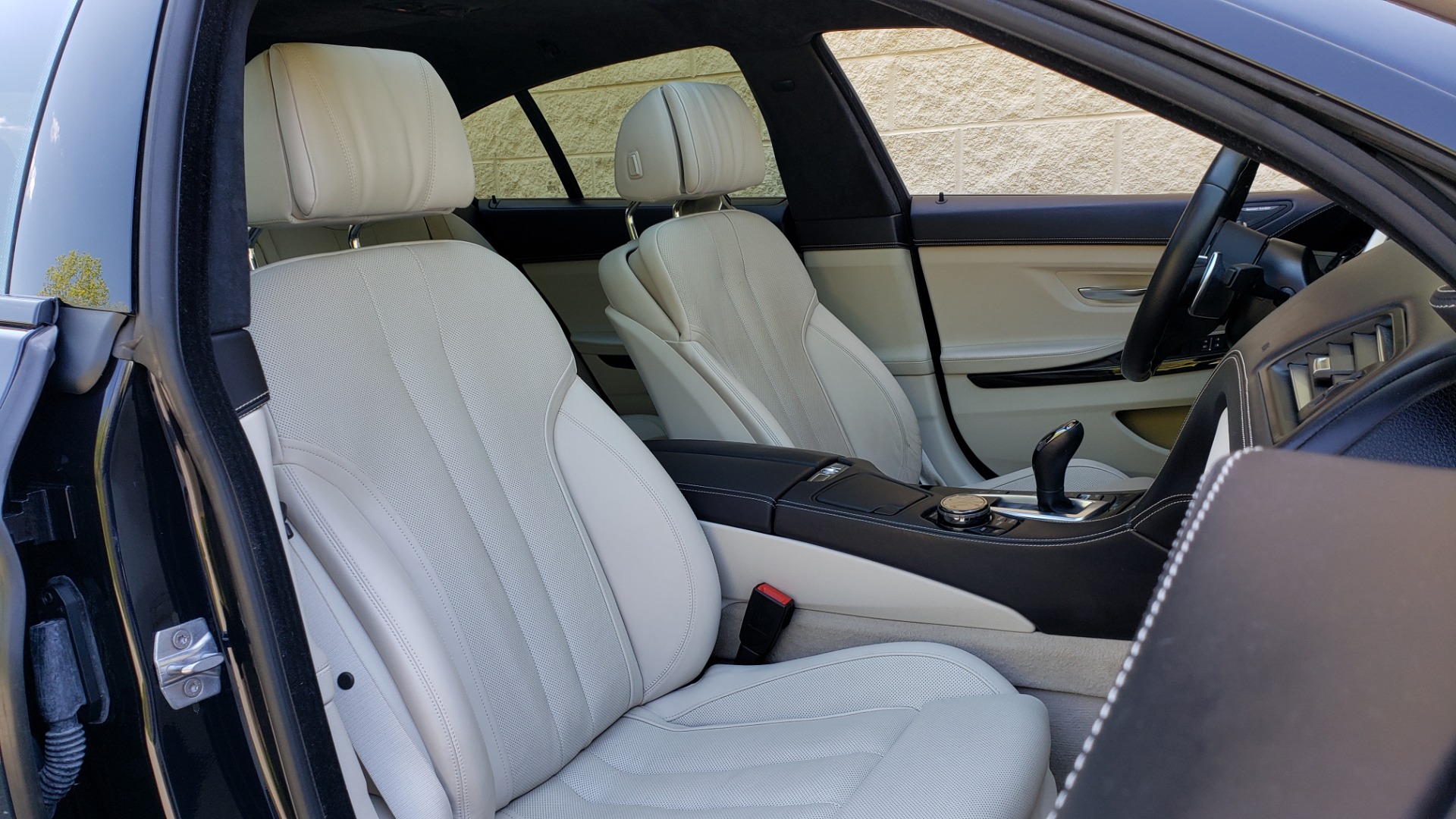 Used 2015 BMW 6 SERIES 650I M-SPORT / EXEC PKG / DRVR ASST PLUS / LIGHTING PKG for sale Sold at Formula Imports in Charlotte NC 28227 75
