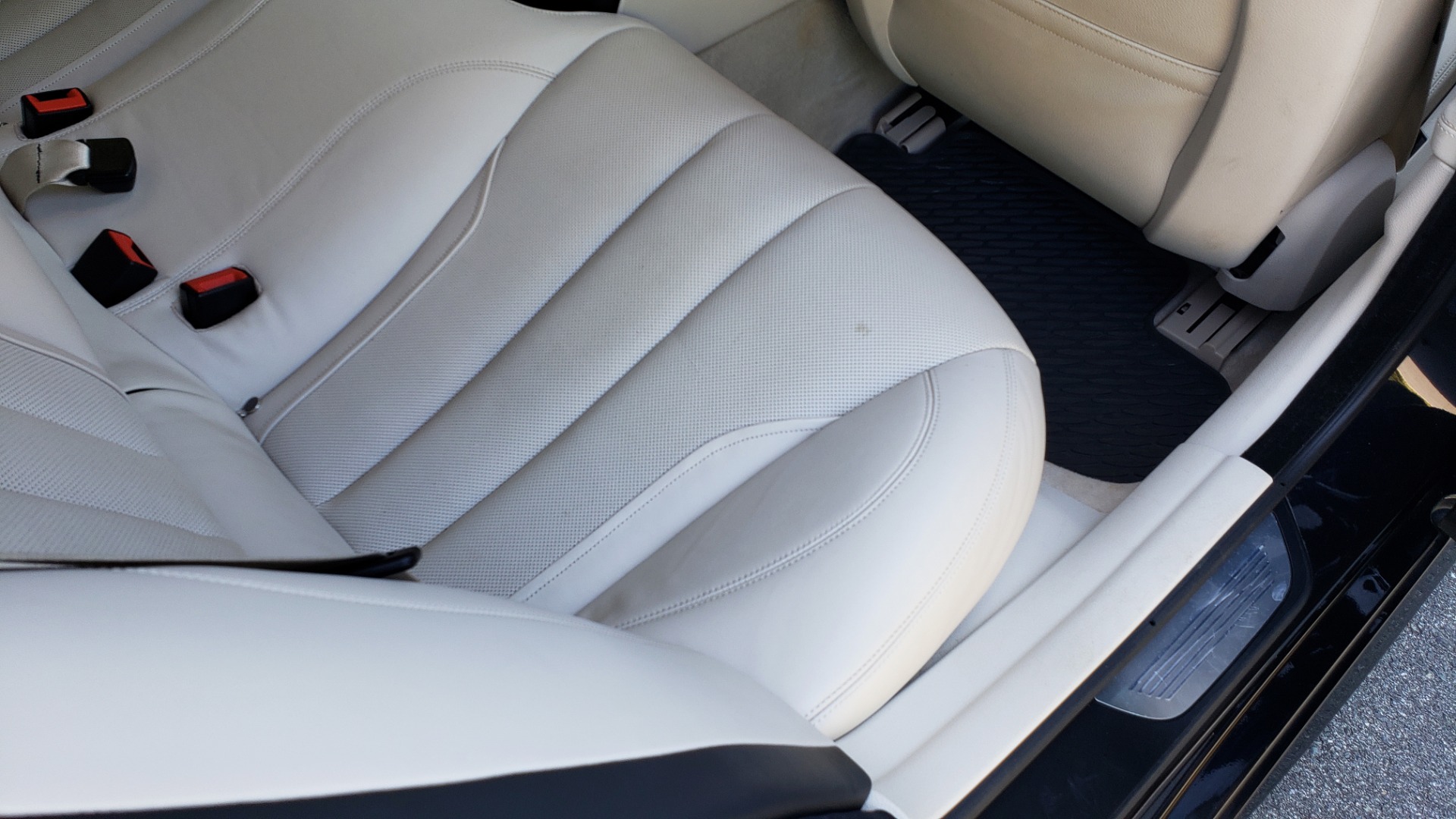 Used 2015 BMW 6 SERIES 650I M-SPORT / EXEC PKG / DRVR ASST PLUS / LIGHTING PKG for sale Sold at Formula Imports in Charlotte NC 28227 82