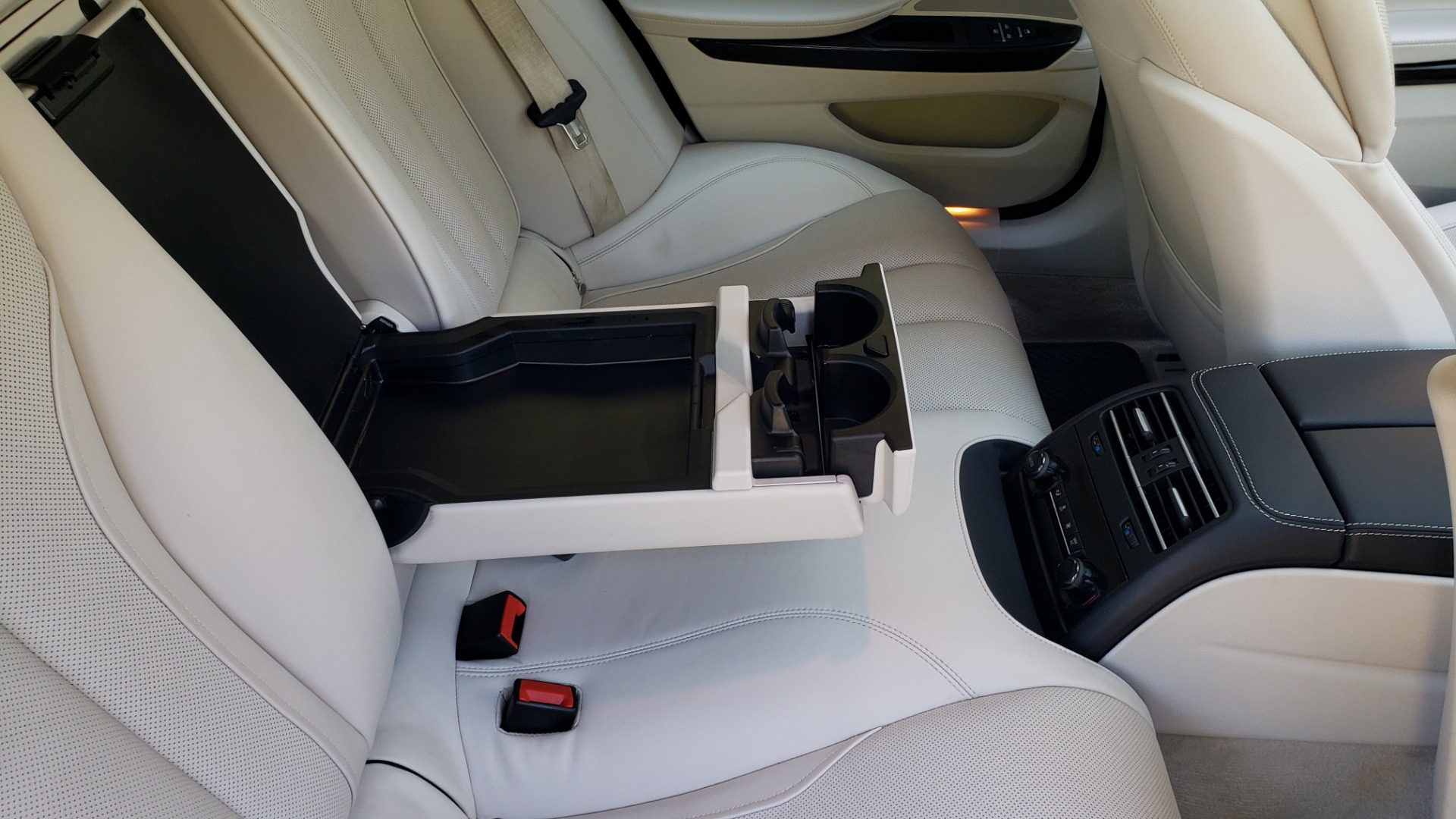Used 2015 BMW 6 SERIES 650I M-SPORT / EXEC PKG / DRVR ASST PLUS / LIGHTING PKG for sale Sold at Formula Imports in Charlotte NC 28227 85