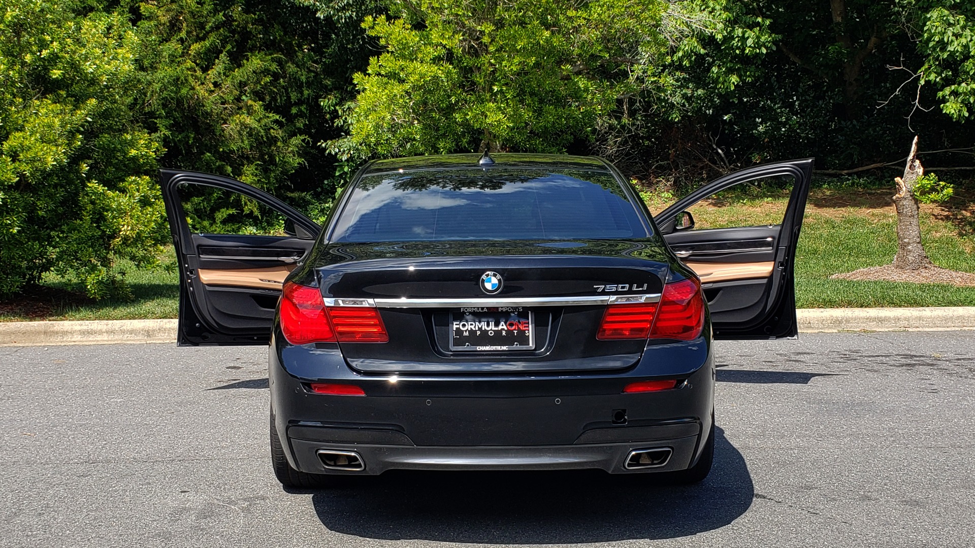 Used 2014 BMW 7 SERIES 750LI M-SPORT / EXEC PKG / DRVR ASST / LIGHTING / NAV / SUNROOF for sale Sold at Formula Imports in Charlotte NC 28227 25