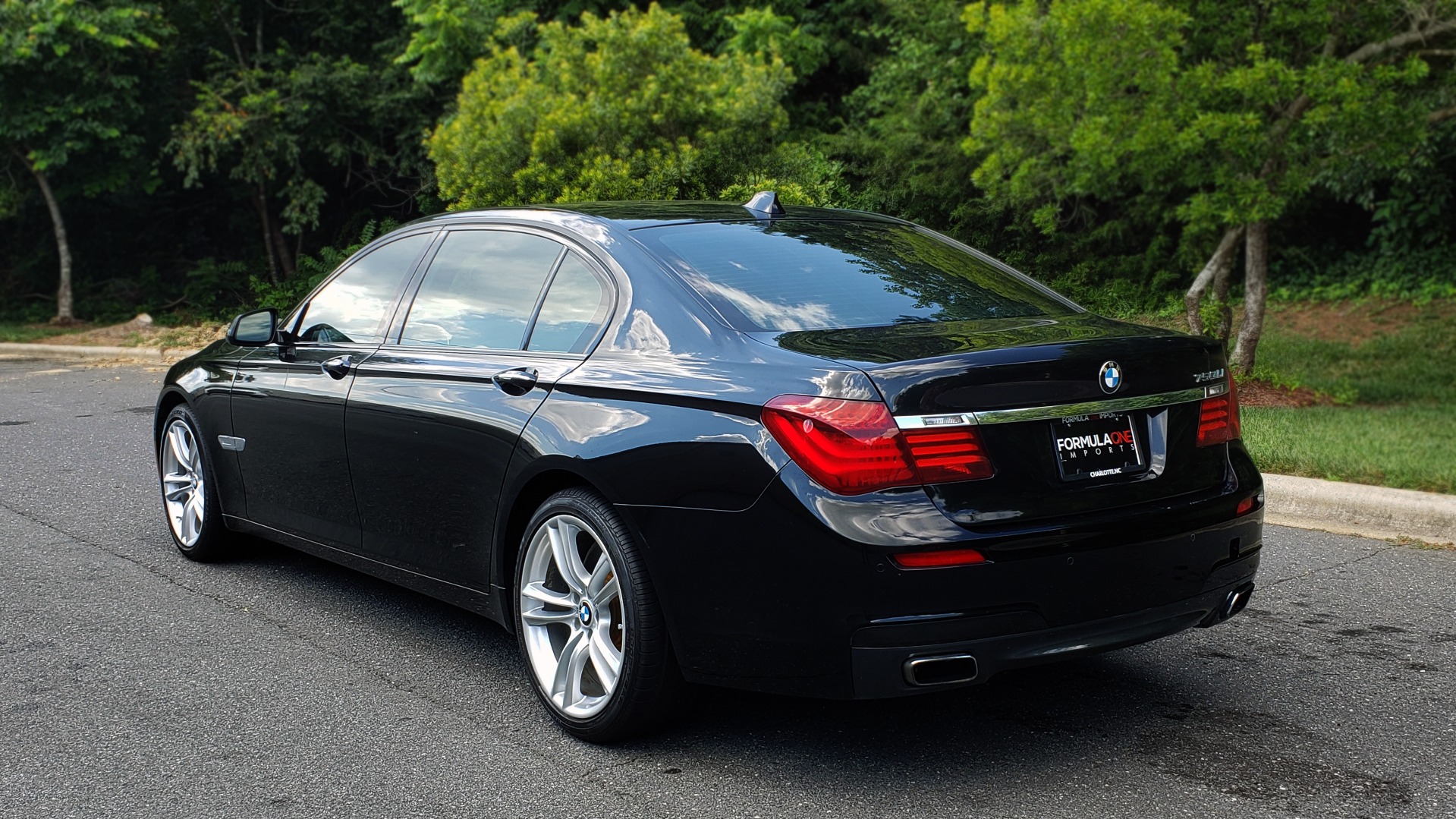 Used 2014 BMW 7 SERIES 750LI M-SPORT / EXEC PKG / DRVR ASST / LIGHTING / NAV / SUNROOF for sale Sold at Formula Imports in Charlotte NC 28227 3