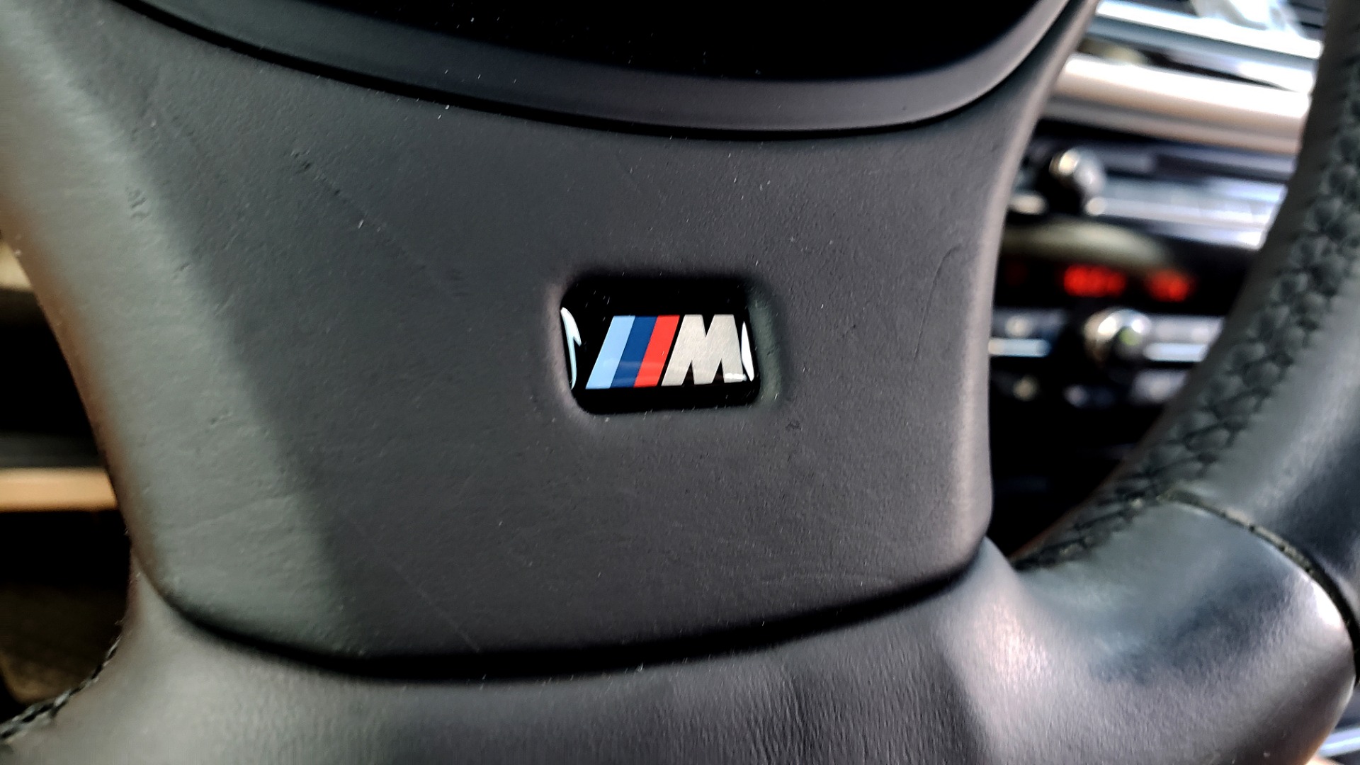 Used 2014 BMW 7 SERIES 750LI M-SPORT / EXEC PKG / DRVR ASST / LIGHTING / NAV / SUNROOF for sale Sold at Formula Imports in Charlotte NC 28227 35