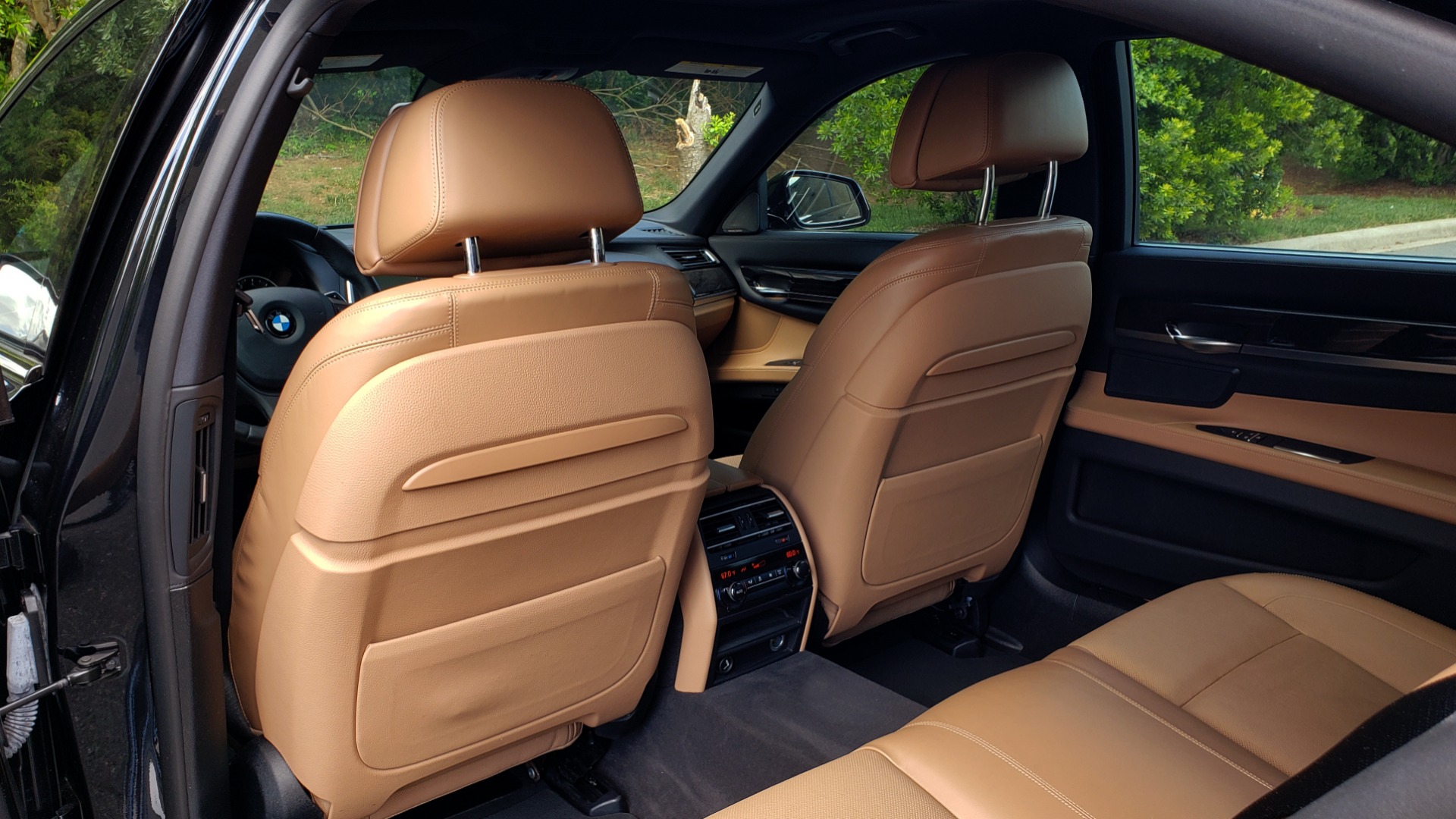 Used 2014 BMW 7 SERIES 750LI M-SPORT / EXEC PKG / DRVR ASST / LIGHTING / NAV / SUNROOF for sale Sold at Formula Imports in Charlotte NC 28227 58