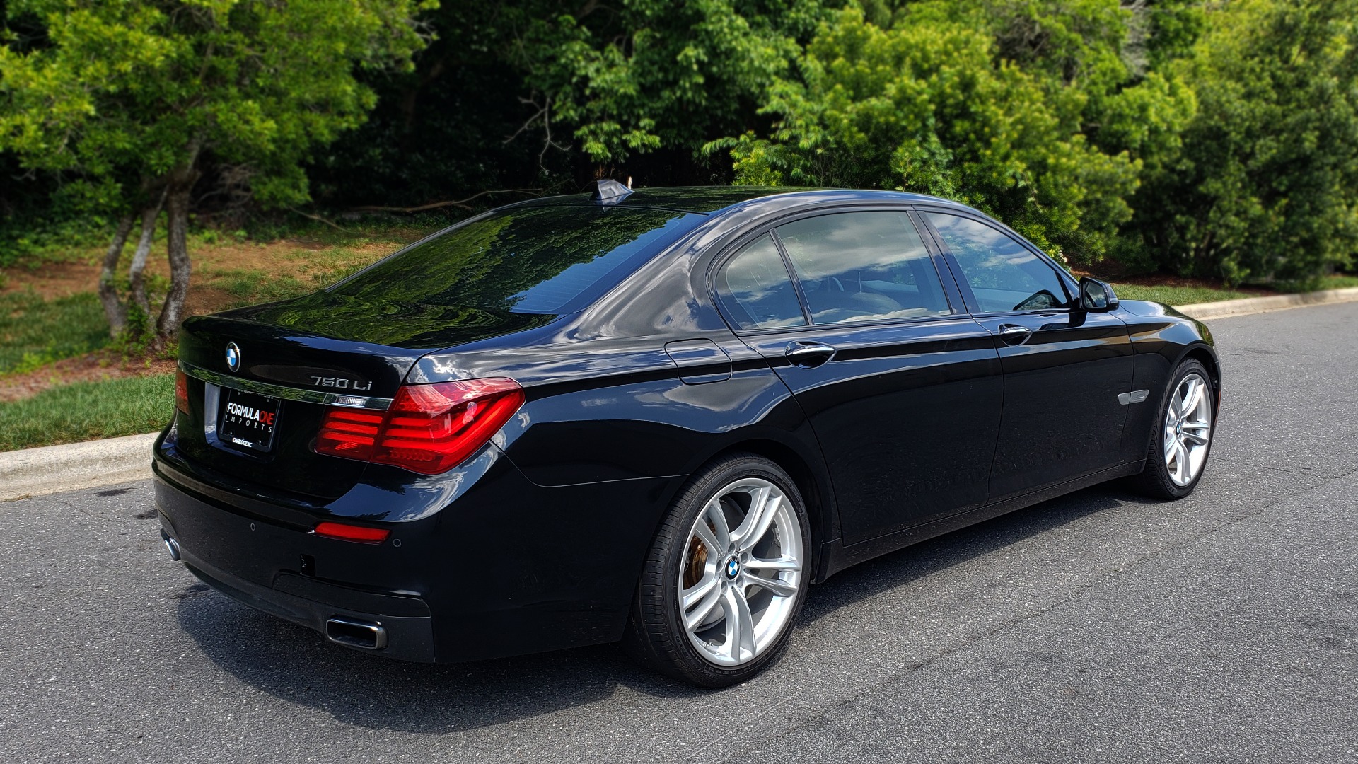 Used 2014 BMW 7 SERIES 750LI M-SPORT / EXEC PKG / DRVR ASST / LIGHTING / NAV / SUNROOF for sale Sold at Formula Imports in Charlotte NC 28227 6