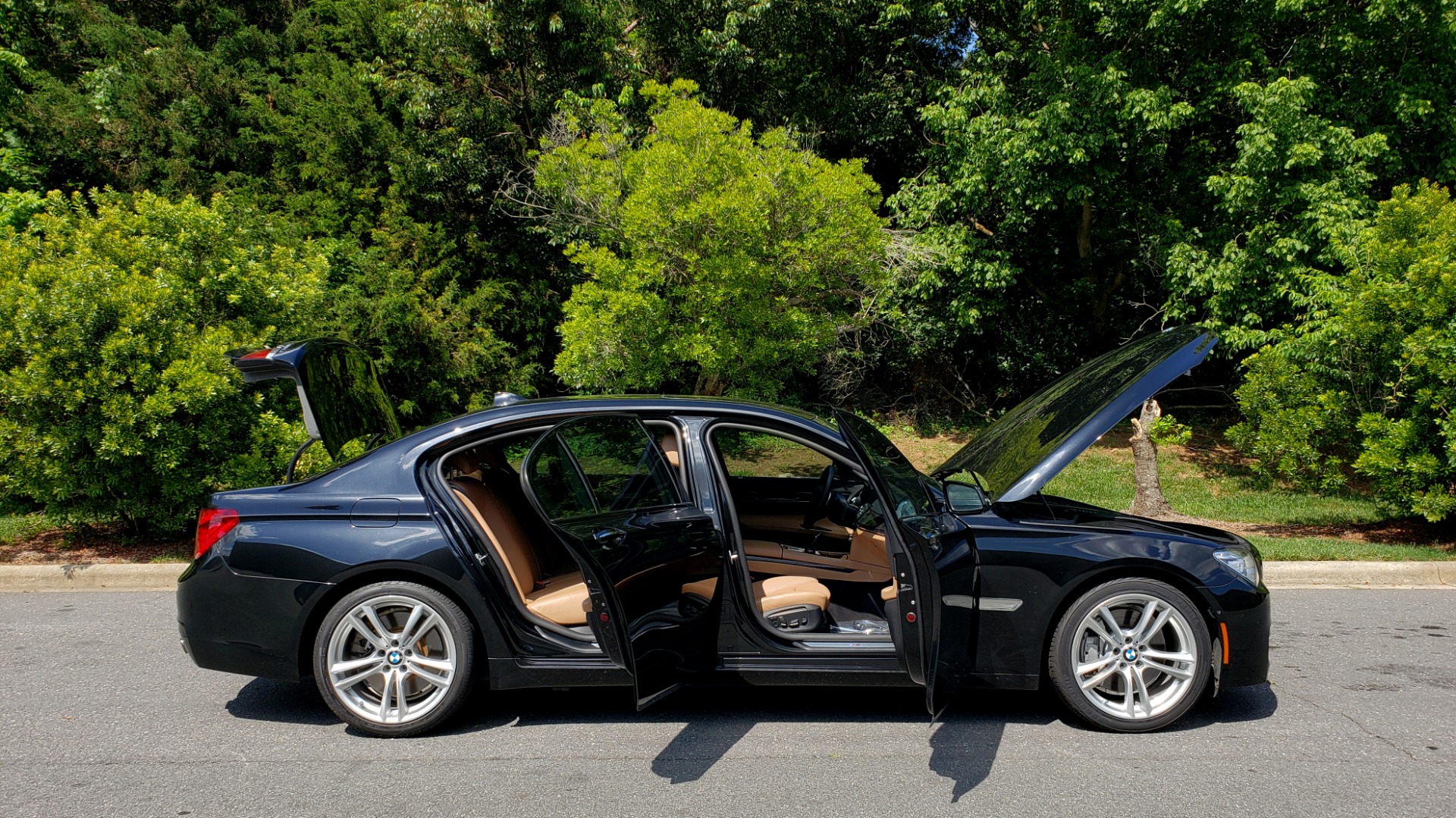 Used 2014 BMW 7 SERIES 750LI M-SPORT / EXEC PKG / DRVR ASST / LIGHTING / NAV / SUNROOF for sale Sold at Formula Imports in Charlotte NC 28227 9