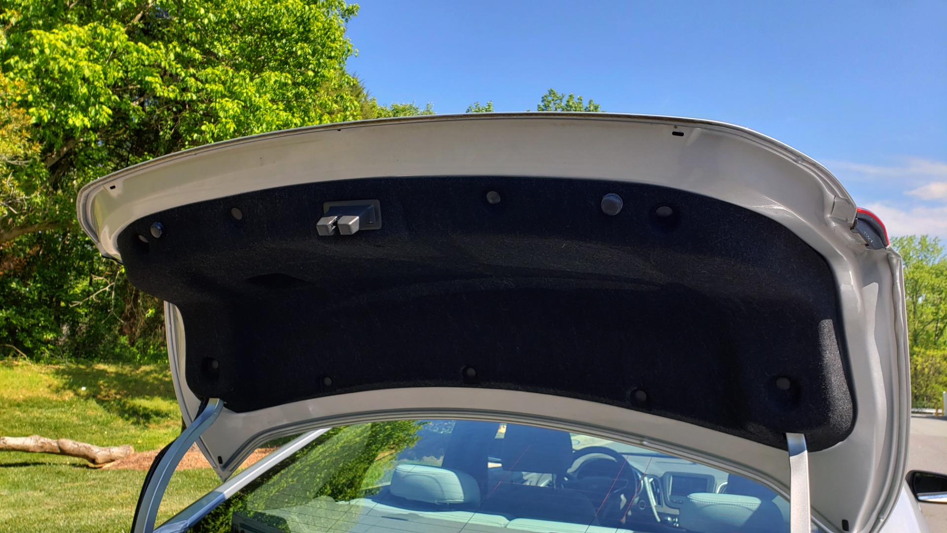 Used 2017 Chevrolet MALIBU 1LS / 4-CYL / AUTO / REMOTE START / REARVIEW CAMERA for sale Sold at Formula Imports in Charlotte NC 28227 14