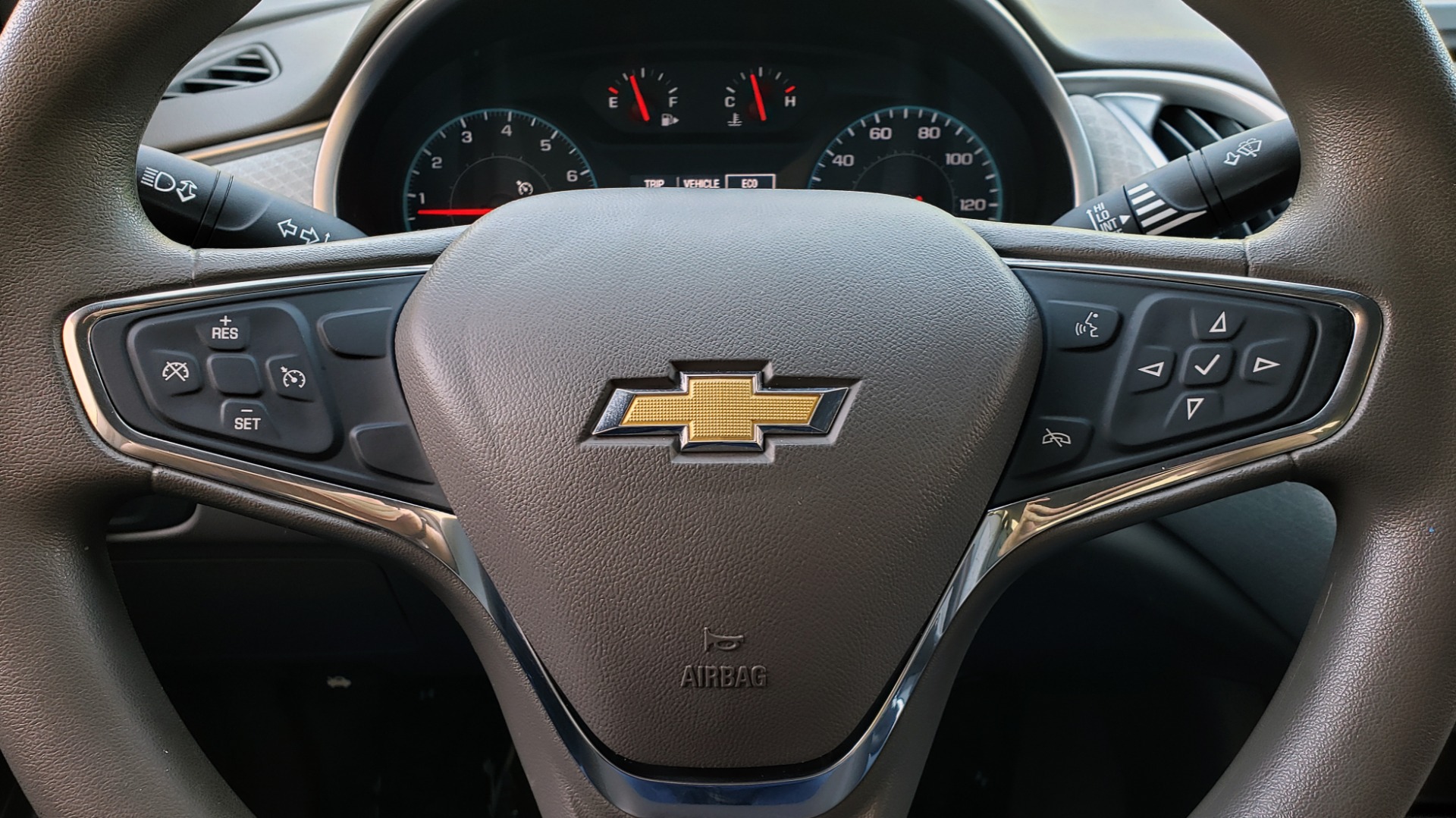 Used 2017 Chevrolet MALIBU 1LS / 4-CYL / AUTO / REMOTE START / REARVIEW CAMERA for sale Sold at Formula Imports in Charlotte NC 28227 35