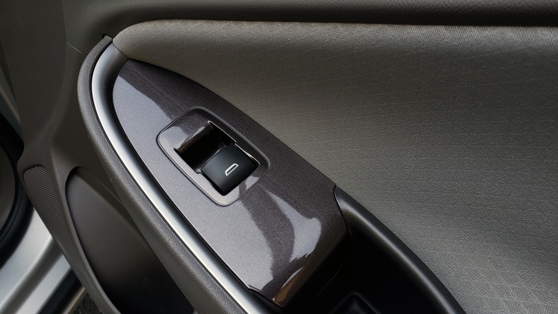 Used 2017 Chevrolet MALIBU 1LS / 4-CYL / AUTO / REMOTE START / REARVIEW CAMERA for sale Sold at Formula Imports in Charlotte NC 28227 54