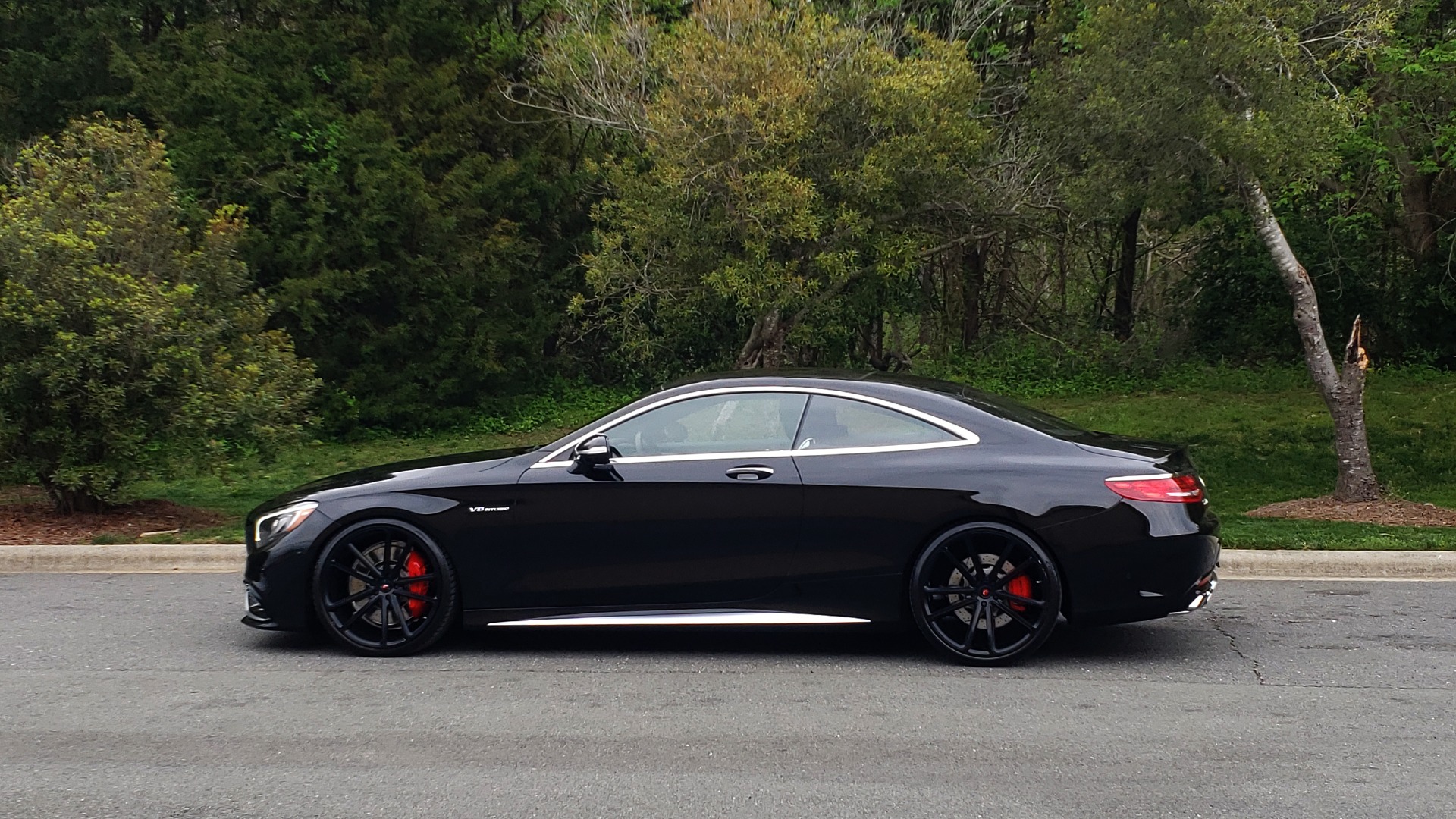 Used 2015 Mercedes-Benz S-CLASS S 63 AMG 4MATIC / DRVR ASST / NIGHT VIEW ASST PLUS / MAGIC SKY for sale Sold at Formula Imports in Charlotte NC 28227 4