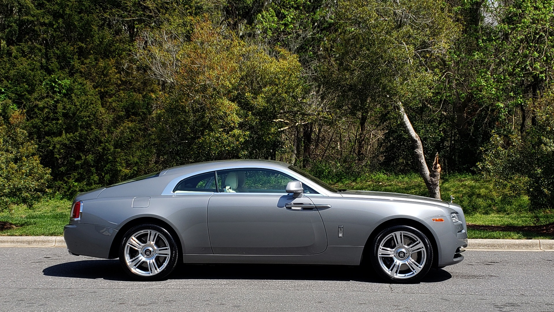 Used 2015 Rolls-Royce Wraith for sale Sold at Formula Imports in Charlotte NC 28227 17