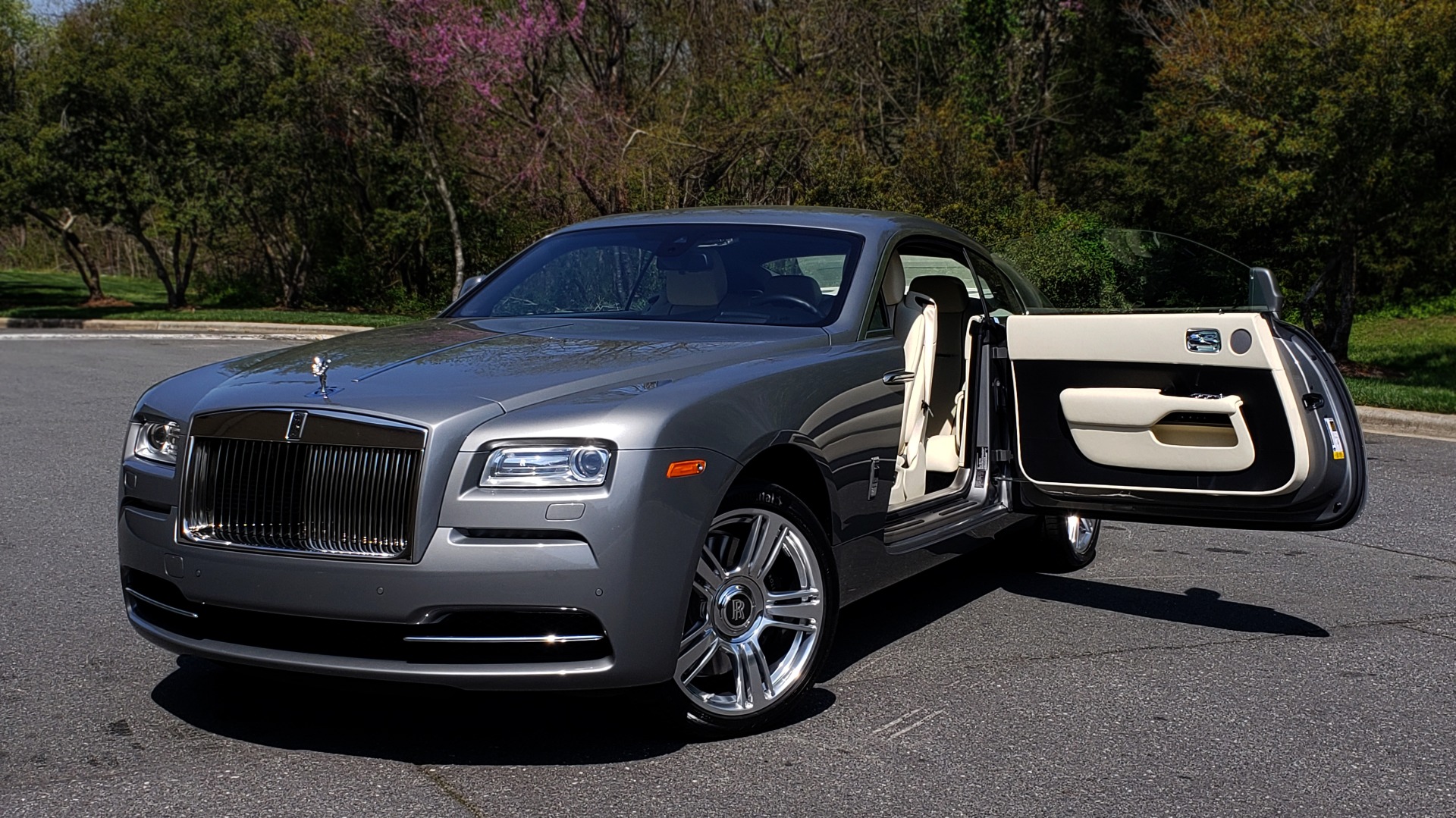 Used 2015 Rolls-Royce WRAITH 2DR COUPE / DRVR ASST / LANE DEPART / HEADS-UP / CAMERA for sale $159,995 at Formula Imports in Charlotte NC 28227 2