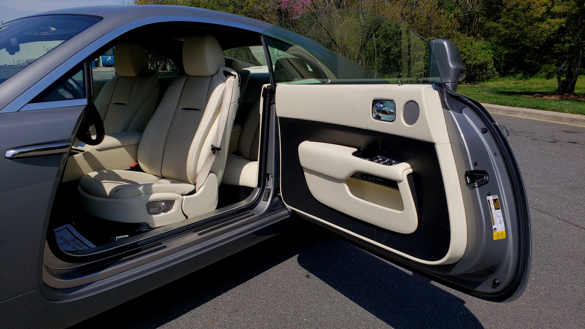Used 2015 Rolls-Royce Wraith for sale Sold at Formula Imports in Charlotte NC 28227 3