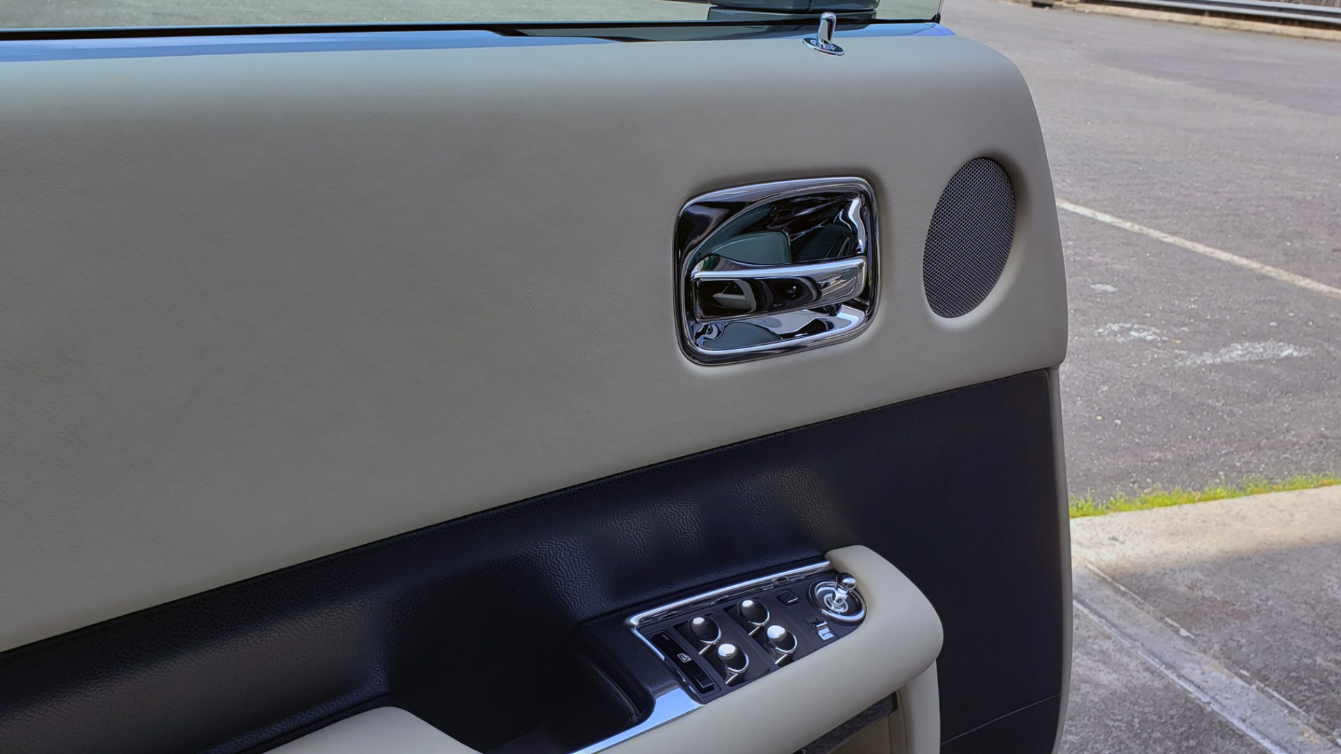 Used 2015 Rolls-Royce WRAITH 2DR COUPE / DRVR ASST / LANE DEPART / HEADS-UP / CAMERA for sale $159,995 at Formula Imports in Charlotte NC 28227 36