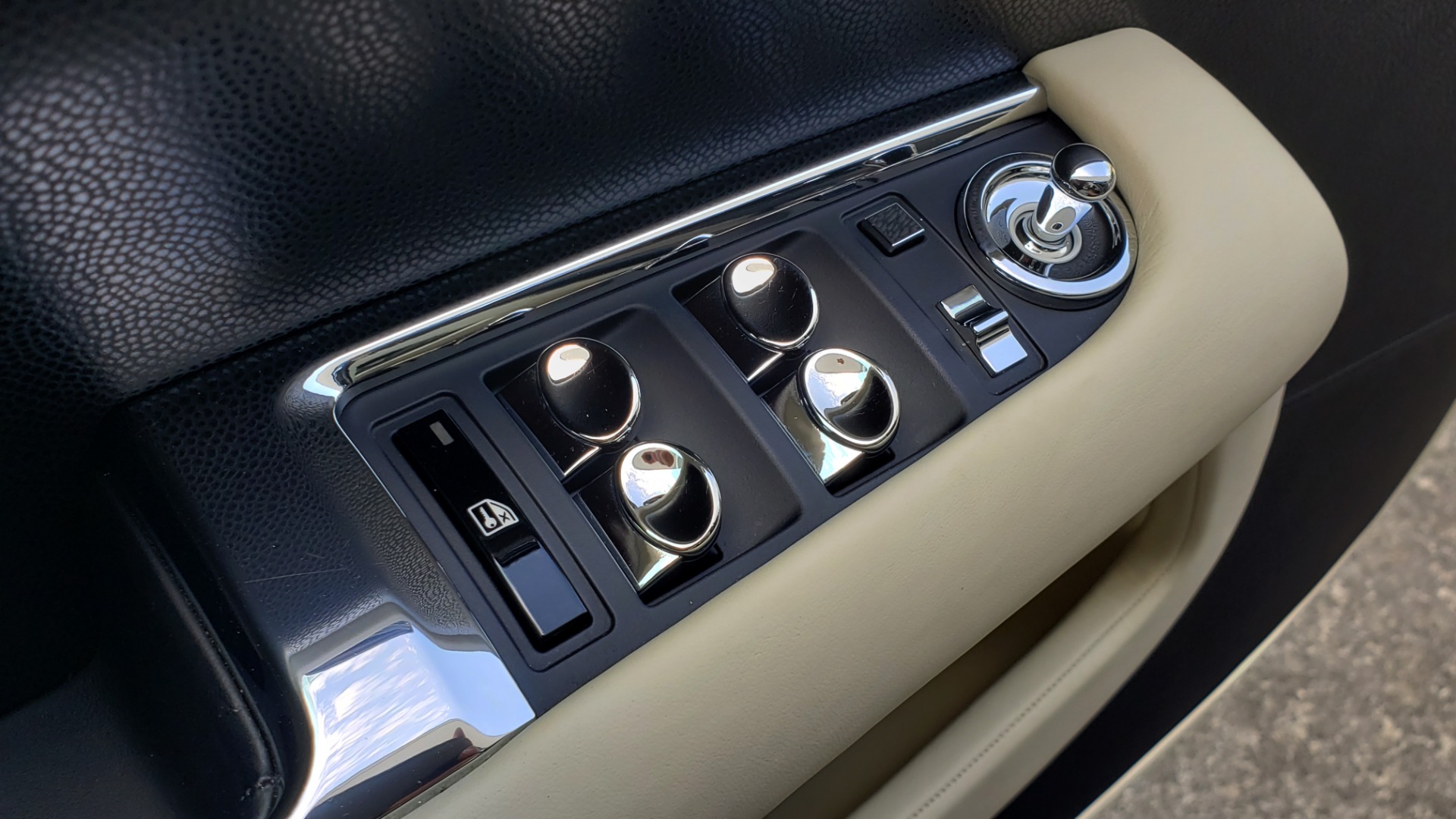 Used 2015 Rolls-Royce Wraith for sale Sold at Formula Imports in Charlotte NC 28227 37