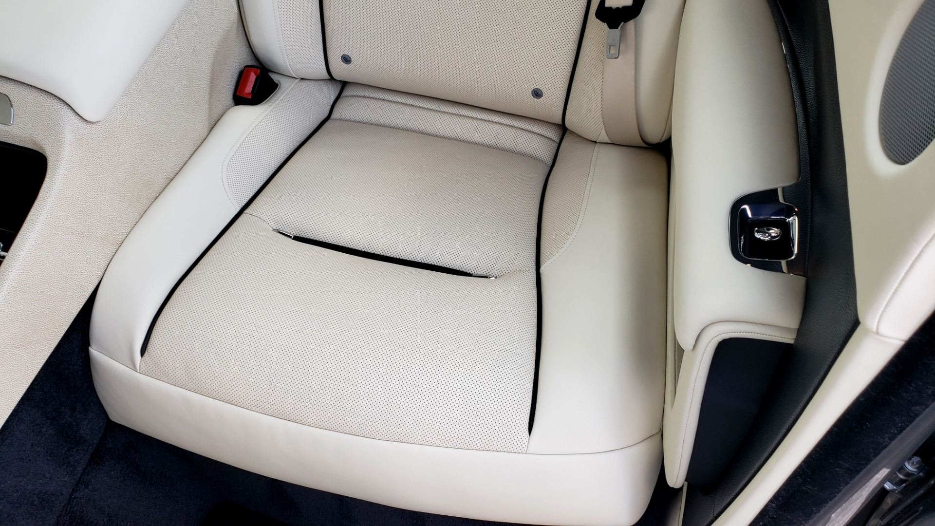 Used 2015 Rolls-Royce WRAITH 2DR COUPE / DRVR ASST / LANE DEPART / HEADS-UP / CAMERA for sale $159,995 at Formula Imports in Charlotte NC 28227 72
