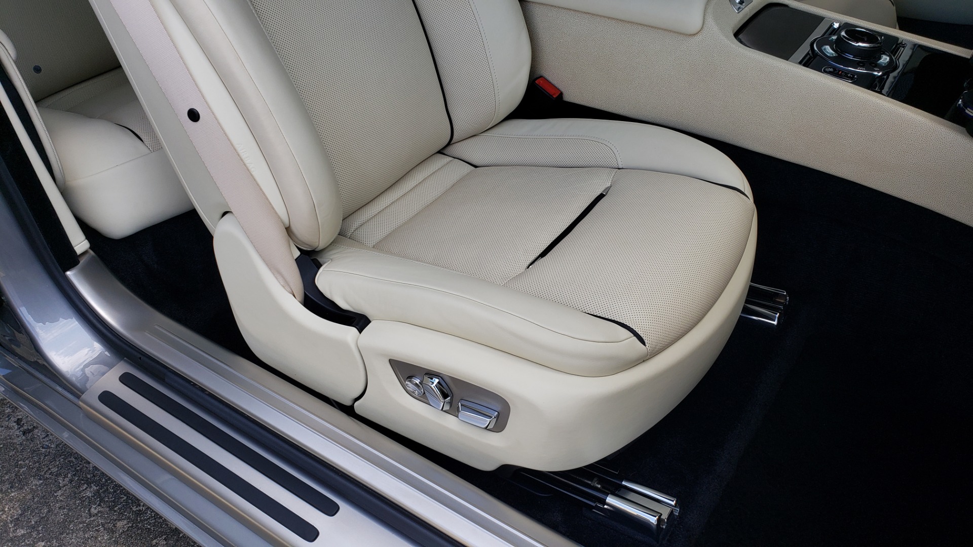 Used 2015 Rolls-Royce Wraith for sale Sold at Formula Imports in Charlotte NC 28227 81