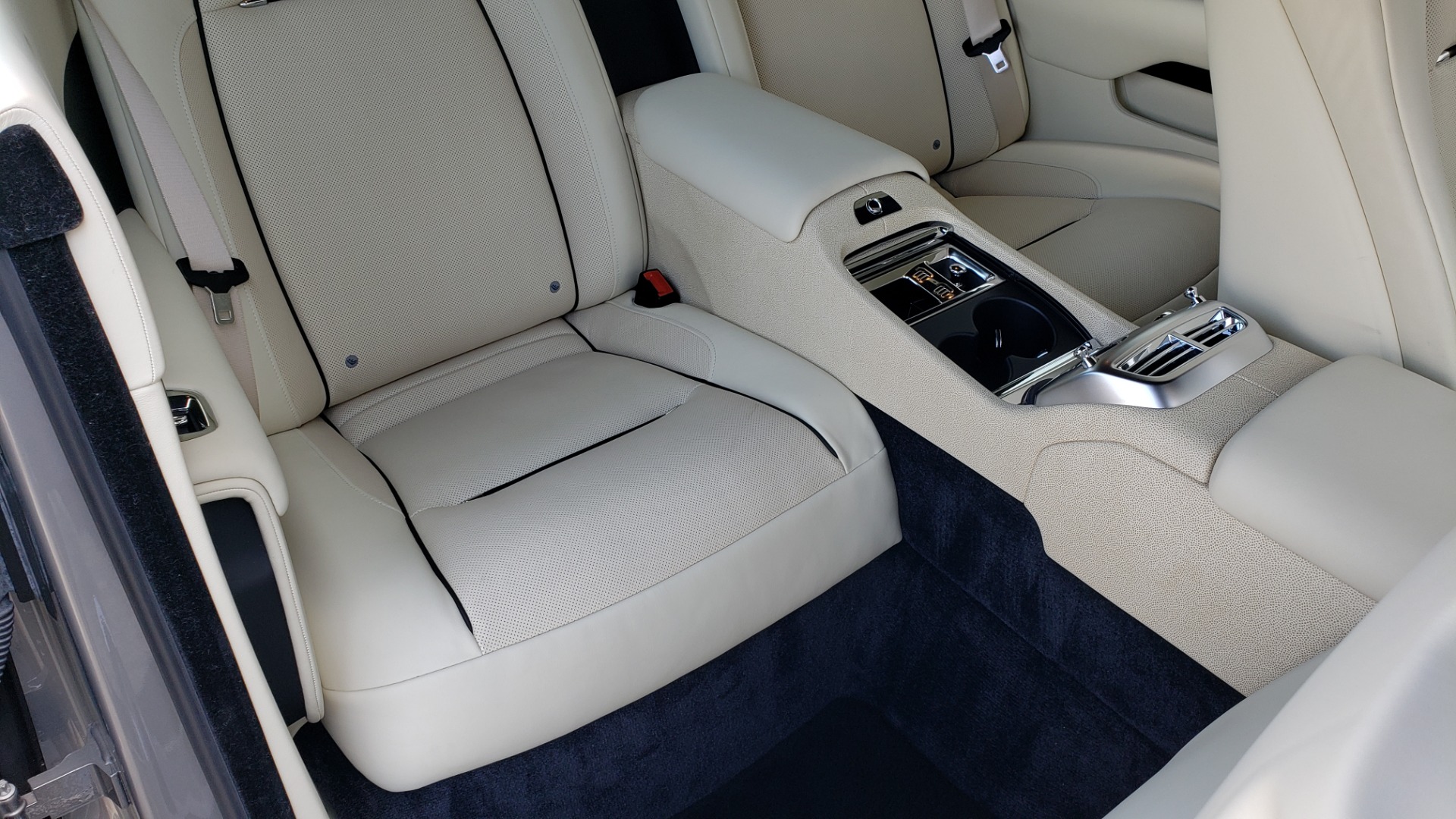 Used 2015 Rolls-Royce Wraith for sale Sold at Formula Imports in Charlotte NC 28227 98