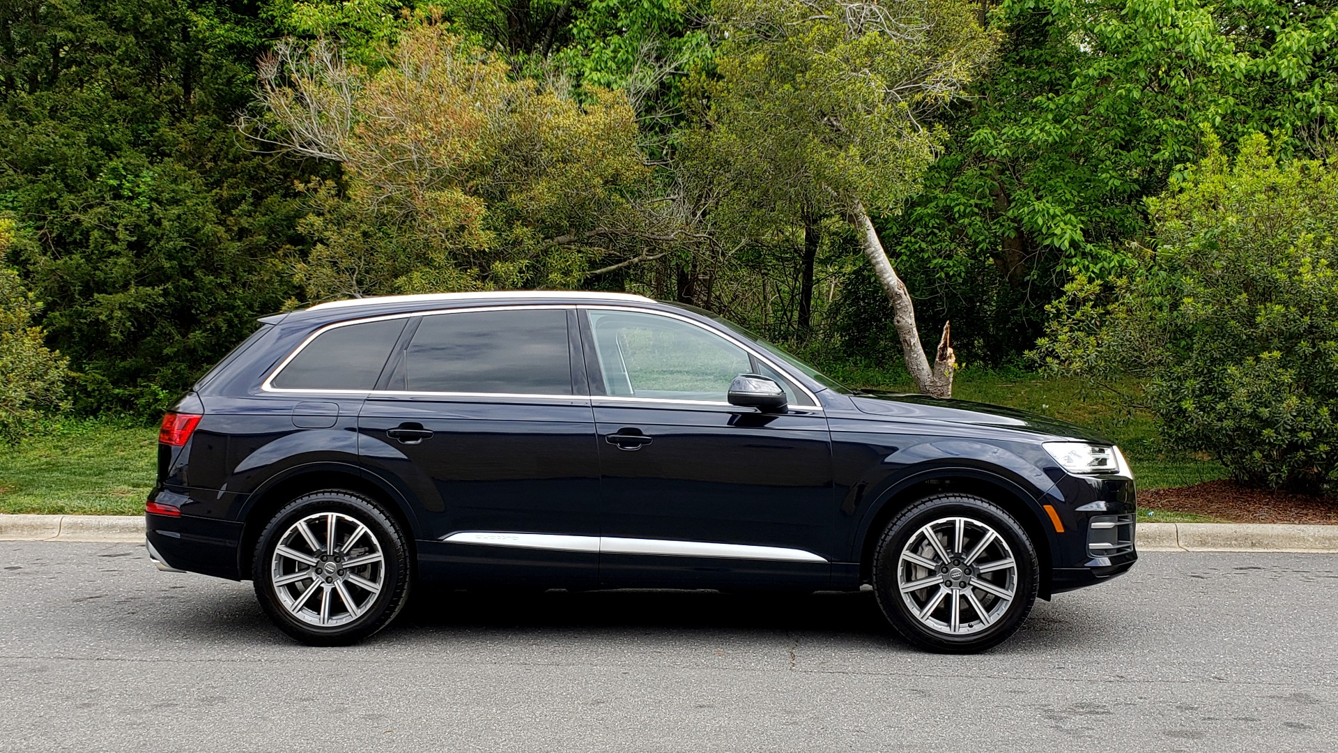 Used 2017 Audi Q7 2.0T PREMIUM TIPTRONIC / CLD WTHR / SUNROOF / REARVIEW for sale Sold at Formula Imports in Charlotte NC 28227 5