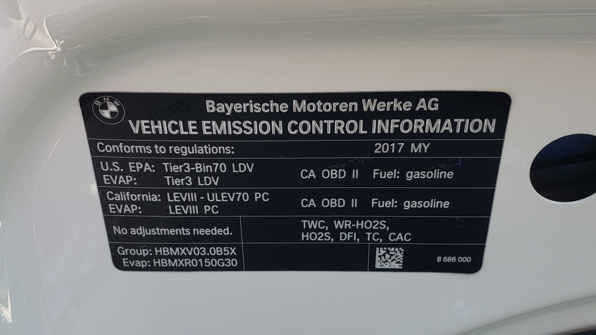 Used 2017 BMW 5 SERIES 540I XDRIVE PREMIUM / DRVR ASST PLUS / CLD WTHR / APPLE CAR PLAY for sale Sold at Formula Imports in Charlotte NC 28227 12