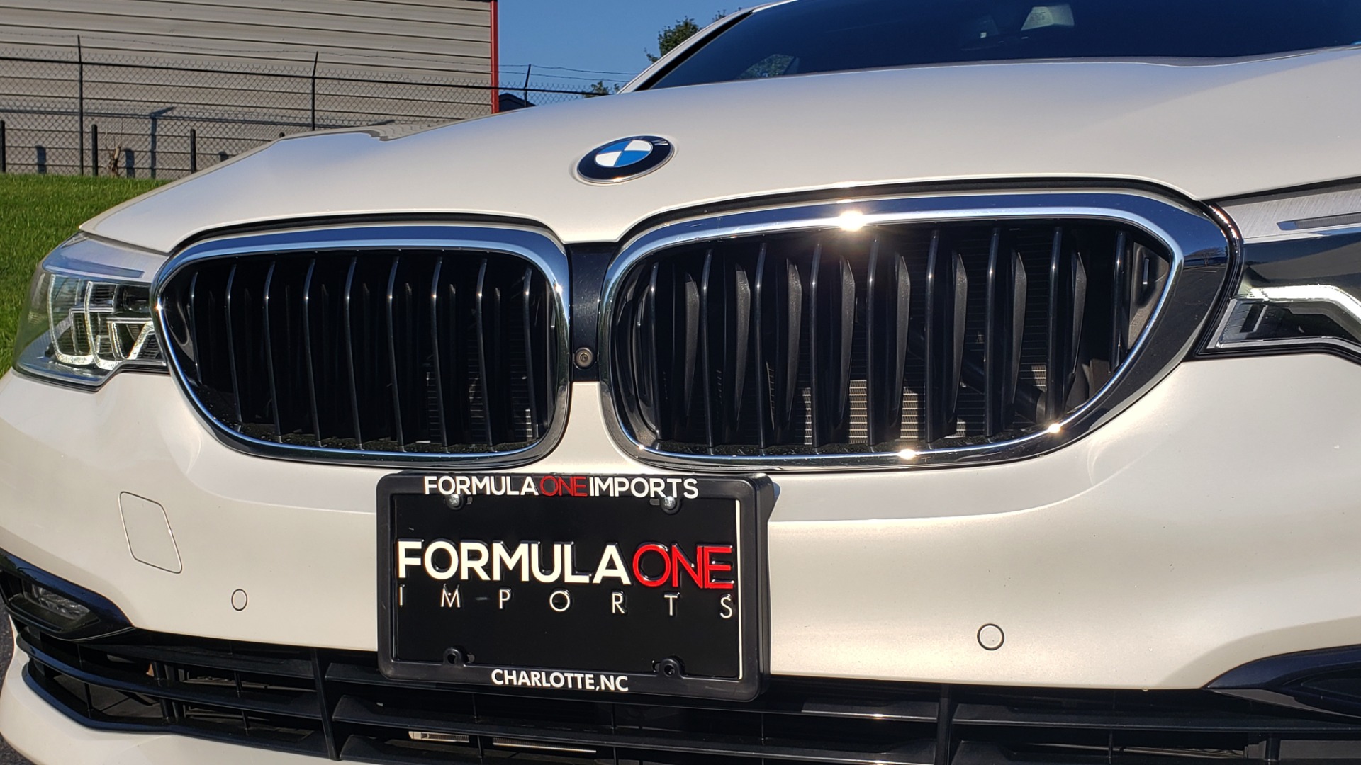 Used 2017 BMW 5 SERIES 540I XDRIVE PREMIUM / DRVR ASST PLUS / CLD WTHR / APPLE CAR PLAY for sale Sold at Formula Imports in Charlotte NC 28227 23