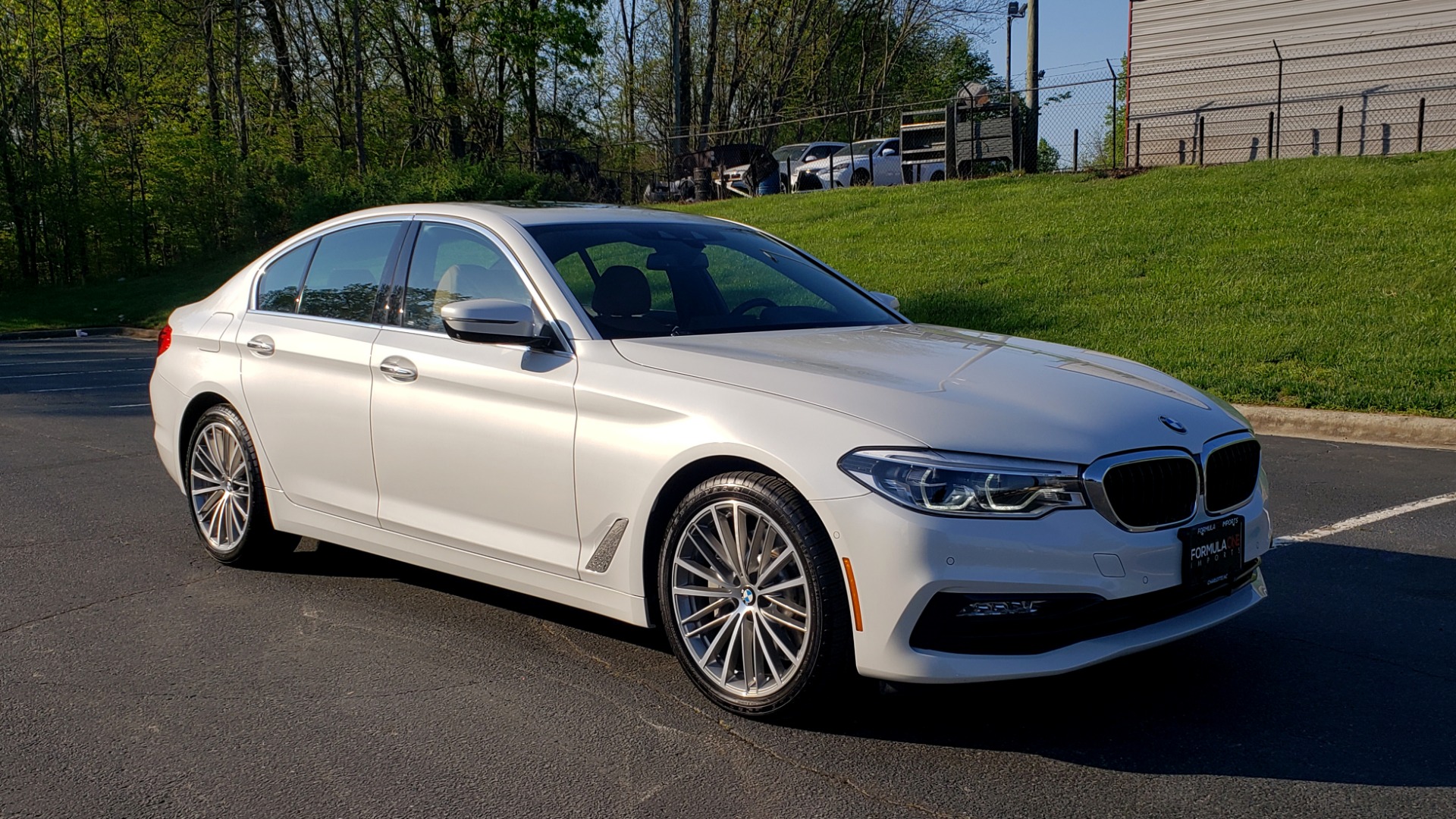 Used 2017 BMW 5 SERIES 540I XDRIVE PREMIUM / DRVR ASST PLUS / CLD WTHR / APPLE CAR PLAY for sale Sold at Formula Imports in Charlotte NC 28227 4