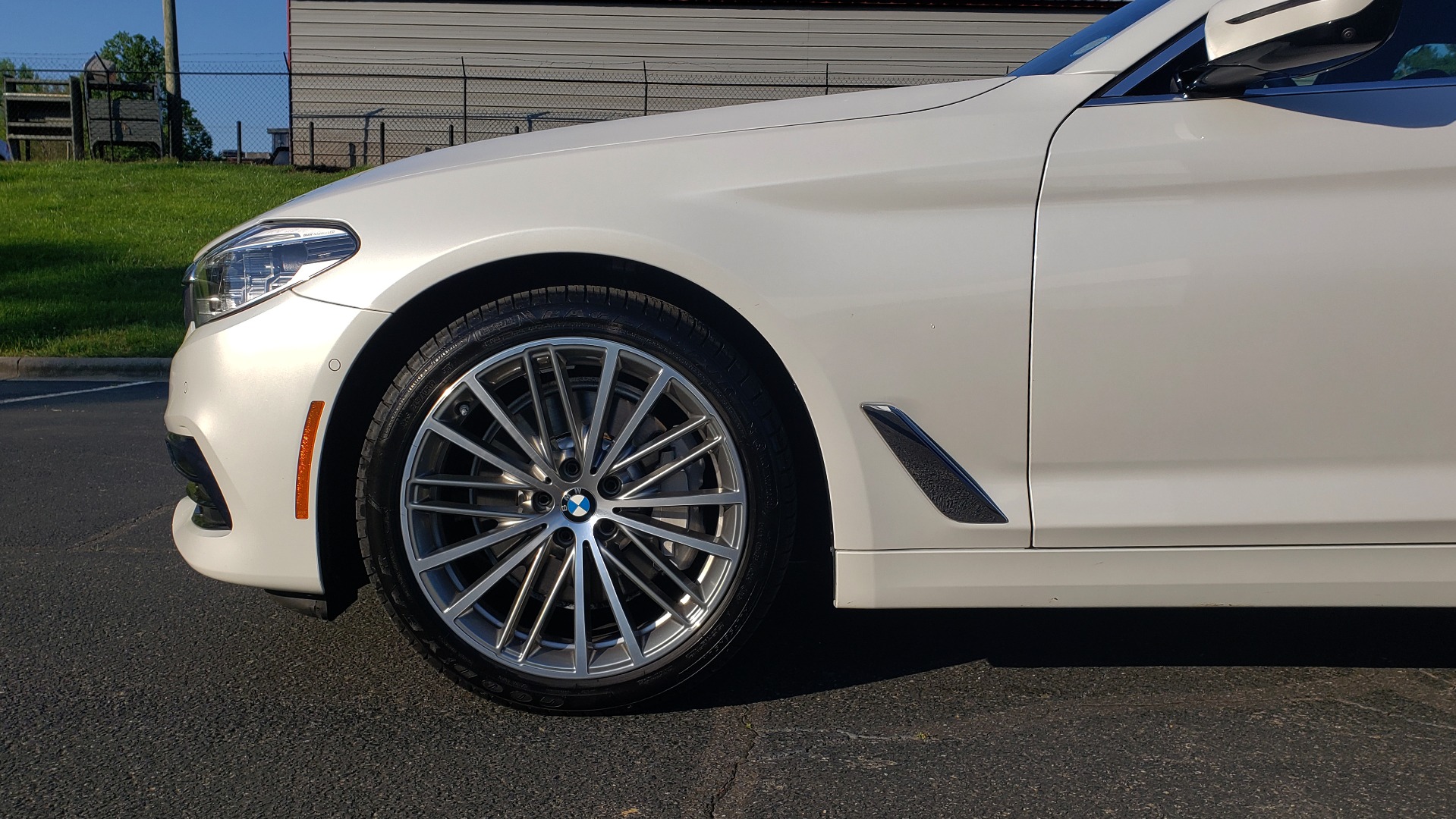 Used 2017 BMW 5 SERIES 540I XDRIVE PREMIUM / DRVR ASST PLUS / CLD WTHR / APPLE CAR PLAY for sale Sold at Formula Imports in Charlotte NC 28227 72