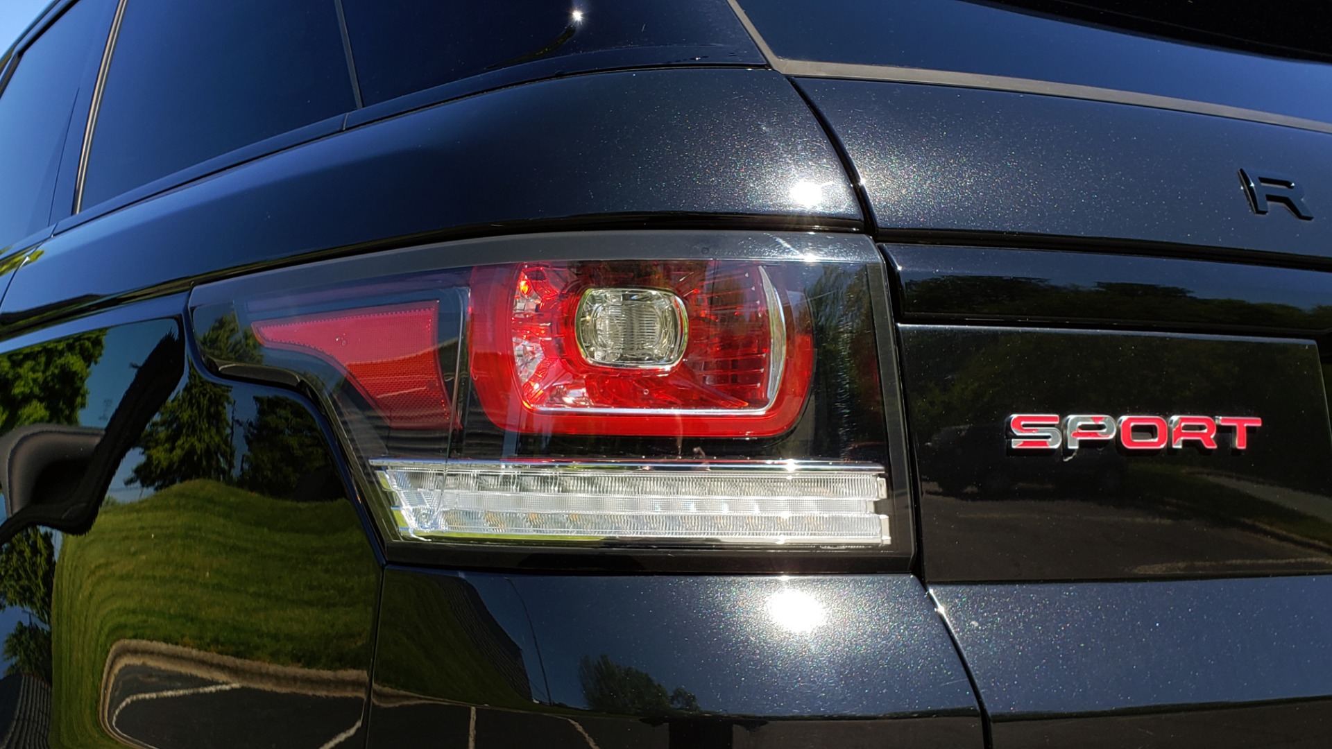 Used 2016 Land Rover RANGE ROVER SPORT SC V6 HSE HST / NAV / PANO-ROOF / MERIDIAN / REARVIEW for sale Sold at Formula Imports in Charlotte NC 28227 20