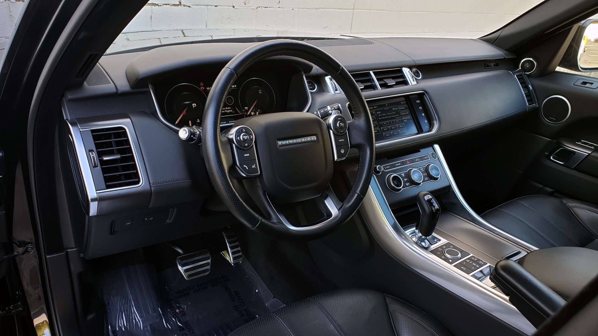 Used 2016 Land Rover RANGE ROVER SPORT SC V6 HSE HST / NAV / PANO-ROOF / MERIDIAN / REARVIEW for sale Sold at Formula Imports in Charlotte NC 28227 35