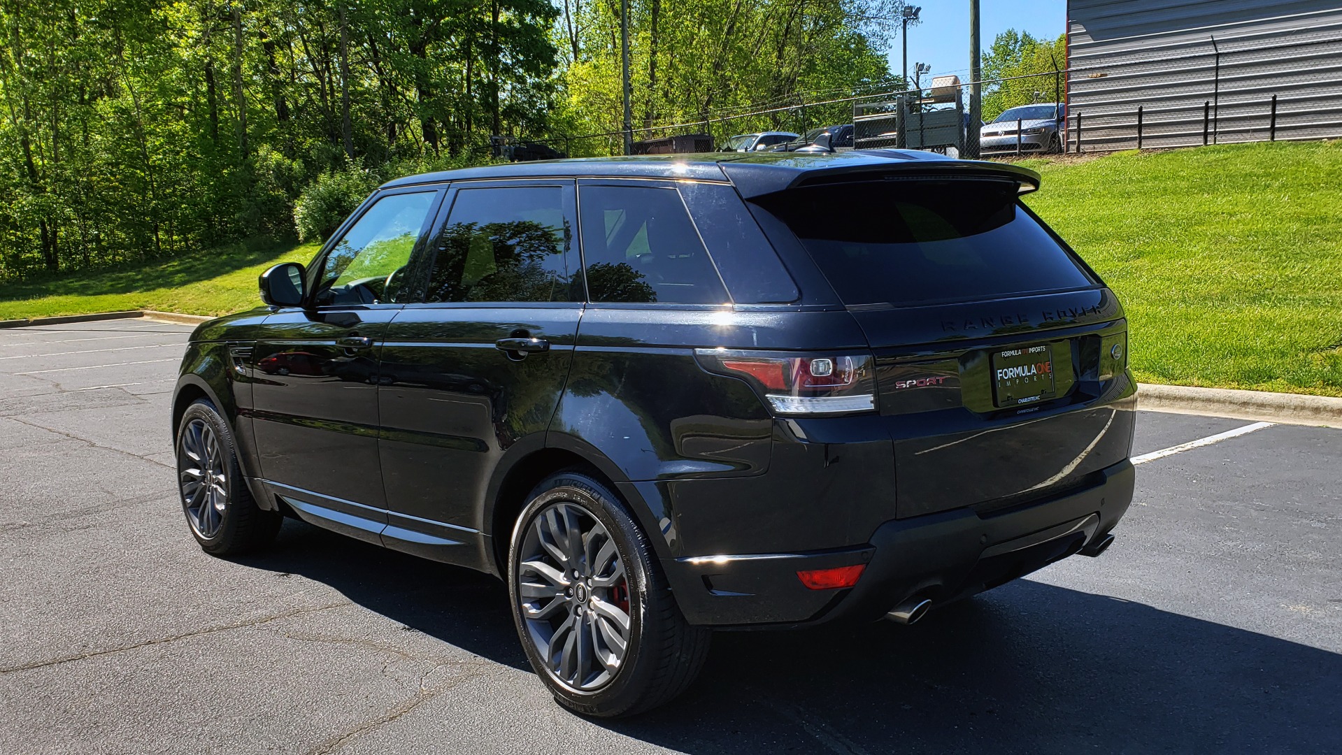 Used 2016 Land Rover RANGE ROVER SPORT SC V6 HSE HST / NAV / PANO-ROOF / MERIDIAN / REARVIEW for sale Sold at Formula Imports in Charlotte NC 28227 4