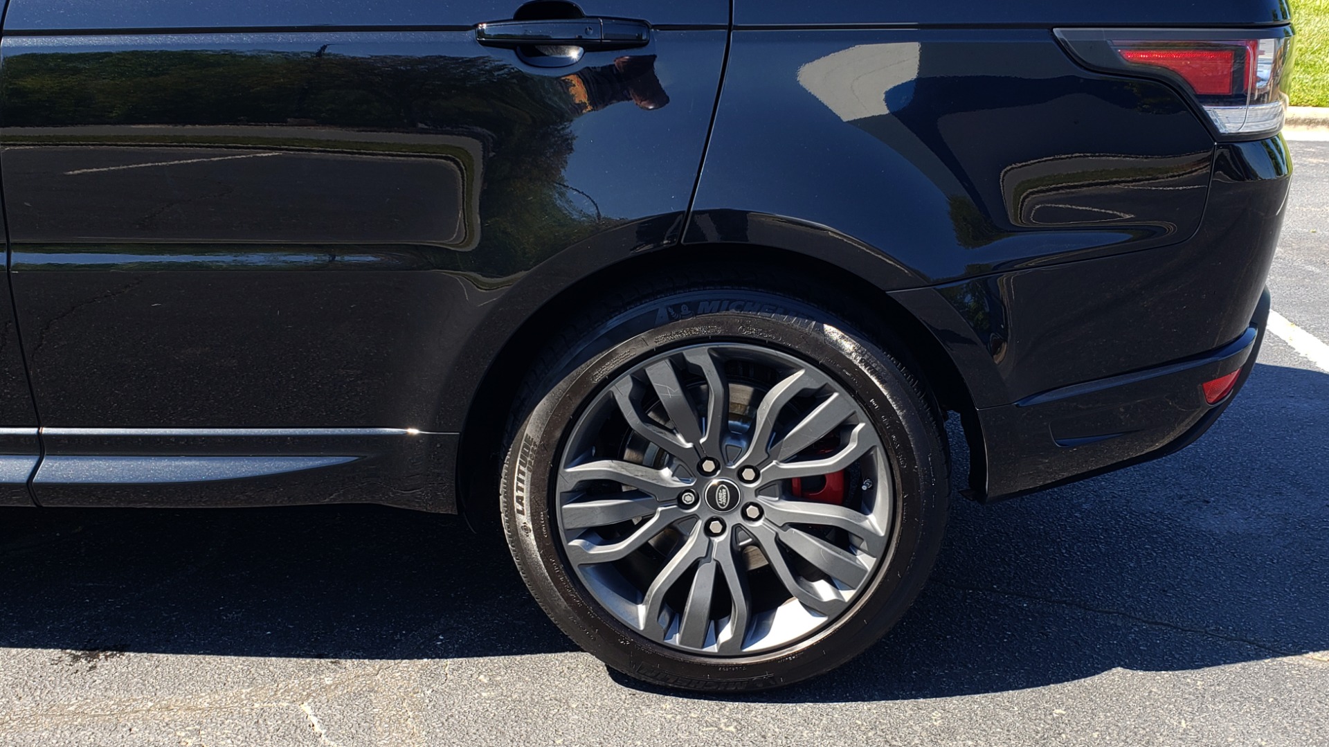 Used 2016 Land Rover RANGE ROVER SPORT SC V6 HSE HST / NAV / PANO-ROOF / MERIDIAN / REARVIEW for sale Sold at Formula Imports in Charlotte NC 28227 82