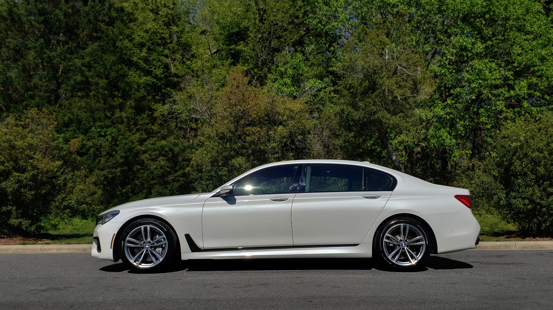 Used 2017 BMW 7 SERIES 750I XDRIVE / M-SPORT / EXEC PKG / DRVR ASST PLUS II / CLD WTHR for sale Sold at Formula Imports in Charlotte NC 28227 2