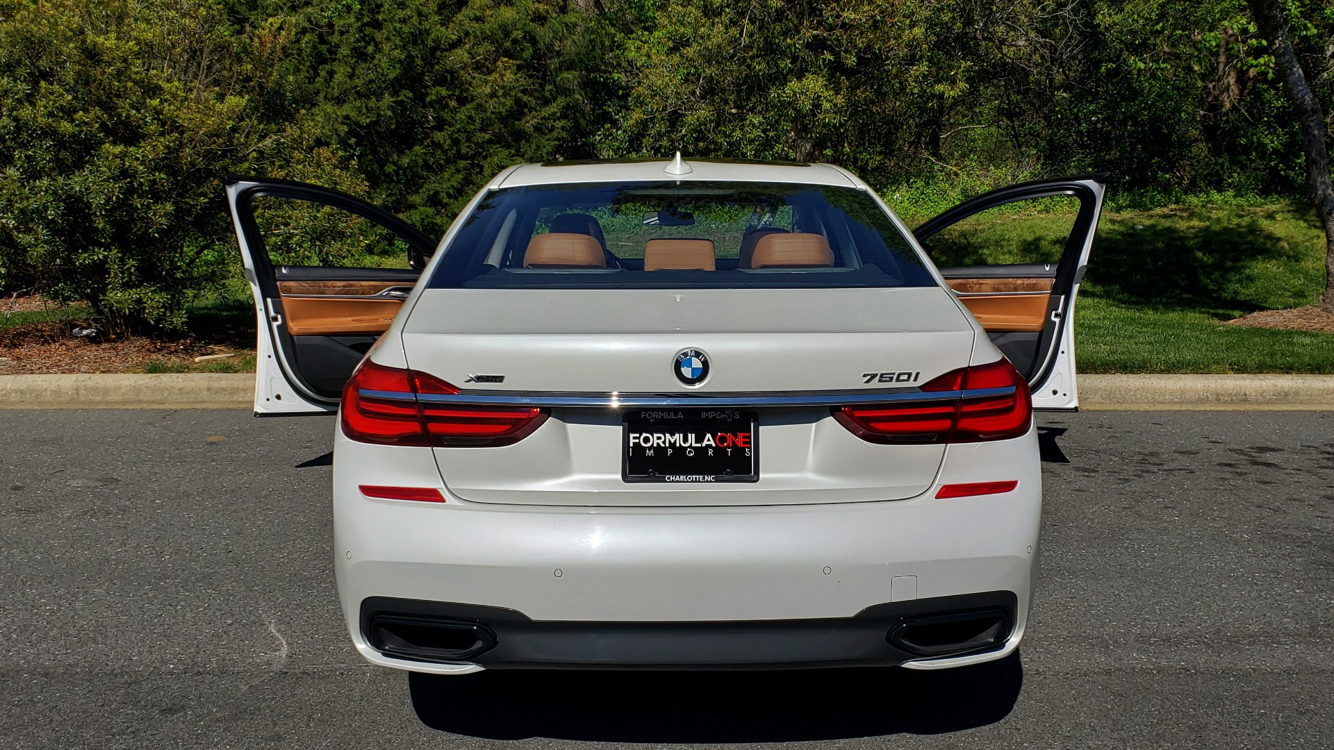 Used 2017 BMW 7 SERIES 750I XDRIVE / M-SPORT / EXEC PKG / DRVR ASST PLUS II / CLD WTHR for sale Sold at Formula Imports in Charlotte NC 28227 23