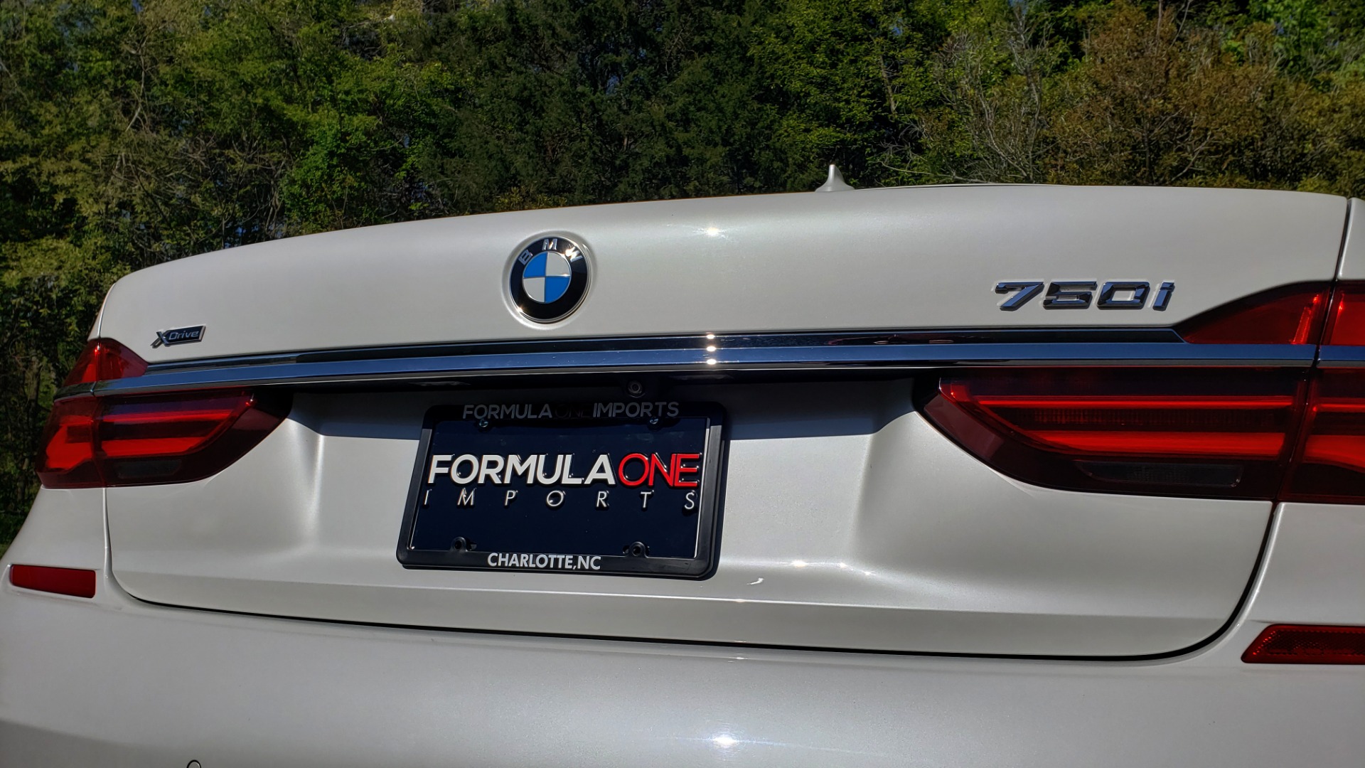 Used 2017 BMW 7 SERIES 750I XDRIVE / M-SPORT / EXEC PKG / DRVR ASST PLUS II / CLD WTHR for sale Sold at Formula Imports in Charlotte NC 28227 26