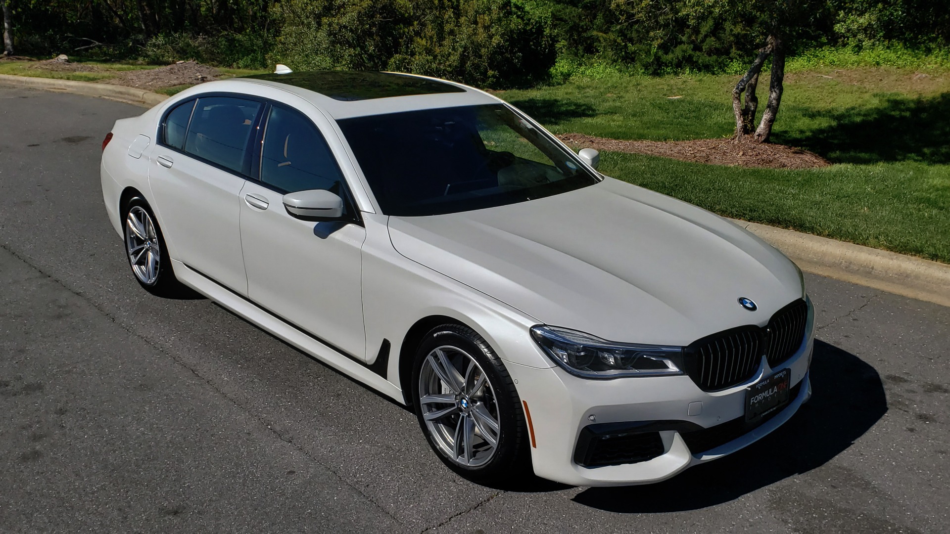 Used 2017 BMW 7 SERIES 750I XDRIVE / M-SPORT / EXEC PKG / DRVR ASST PLUS II / CLD WTHR for sale Sold at Formula Imports in Charlotte NC 28227 4