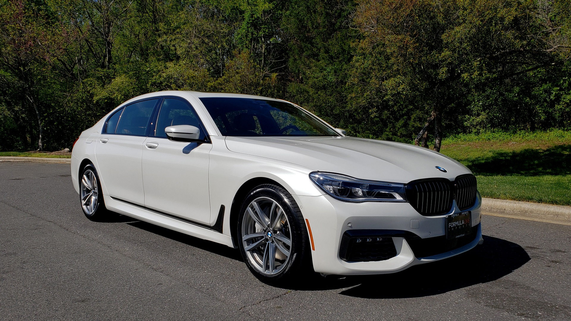 Used 2017 BMW 7 SERIES 750I XDRIVE / M-SPORT / EXEC PKG / DRVR ASST PLUS II / CLD WTHR for sale Sold at Formula Imports in Charlotte NC 28227 5