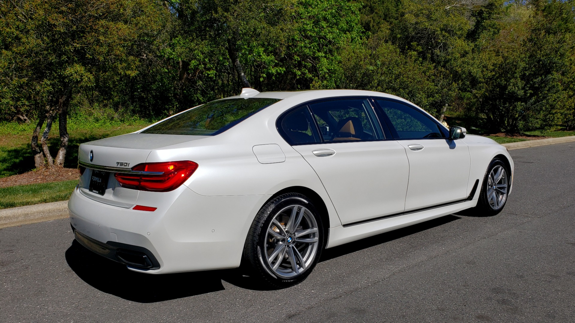 Used 2017 BMW 7 SERIES 750I XDRIVE / M-SPORT / EXEC PKG / DRVR ASST PLUS II / CLD WTHR for sale Sold at Formula Imports in Charlotte NC 28227 7